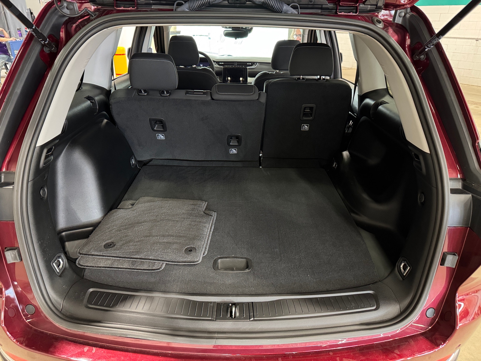 Thumbnail: 2023 Jeep Grand Cherokee - 7