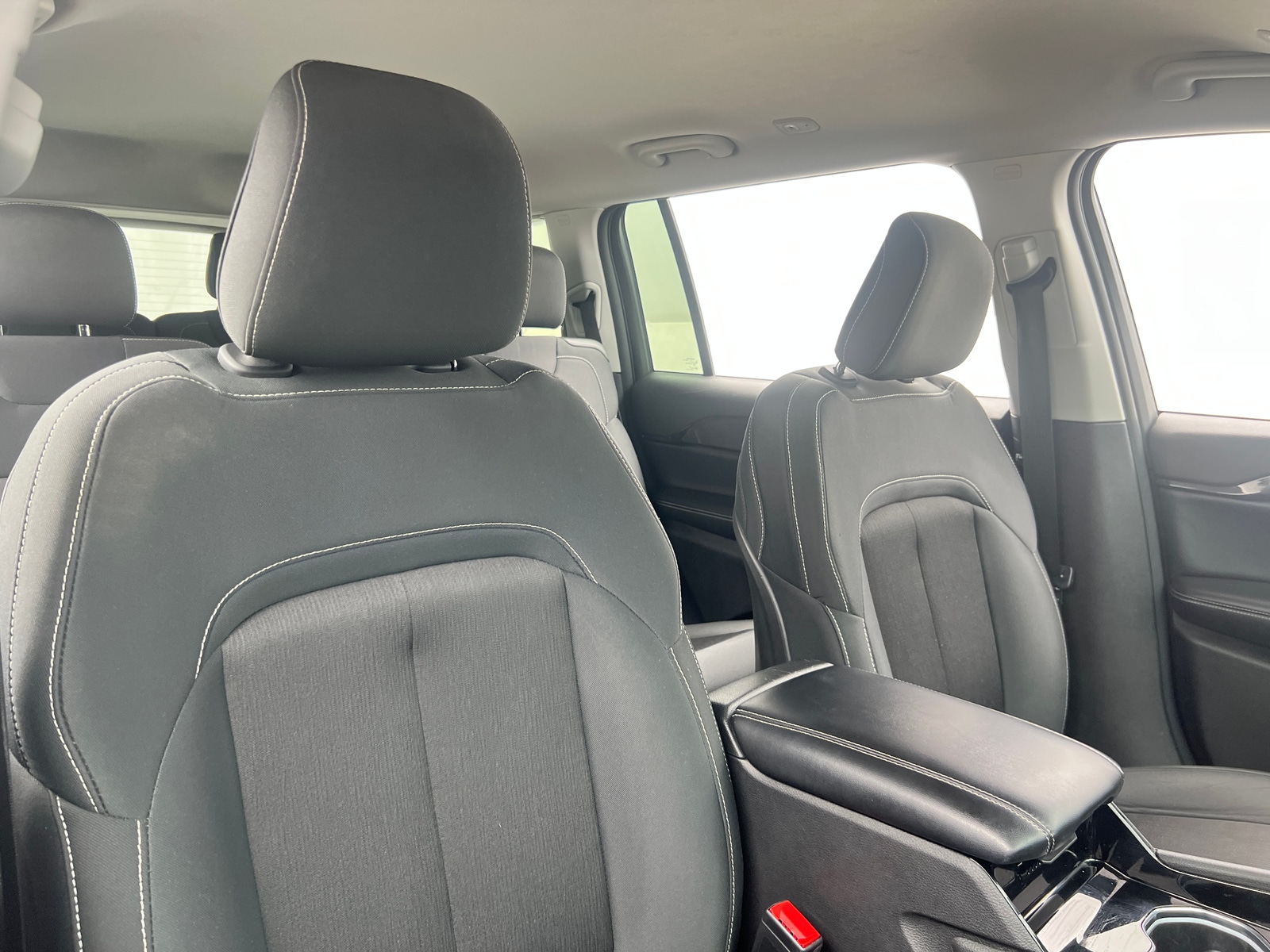 Thumbnail: 2023 Jeep Grand Cherokee L - 2