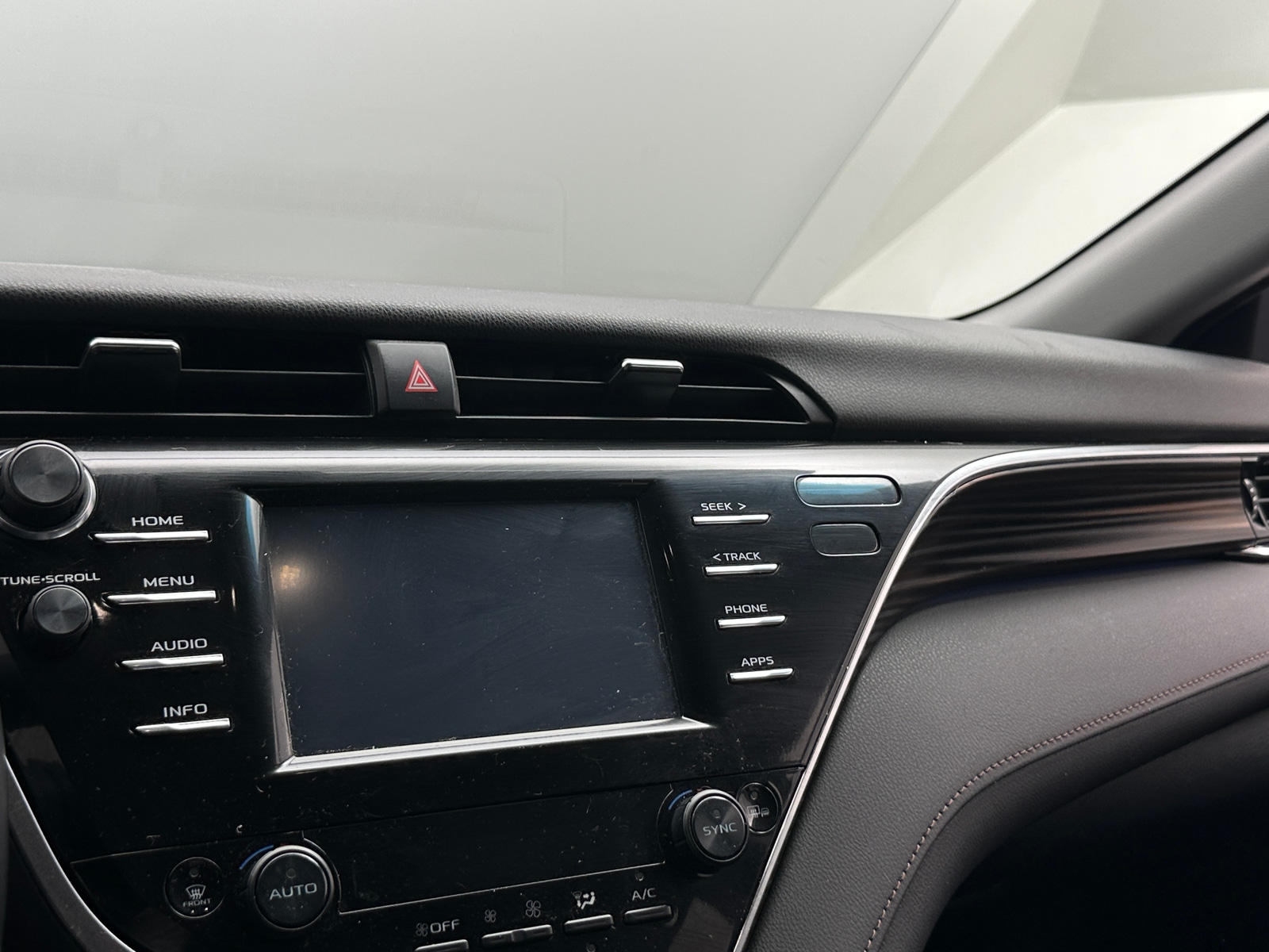 Thumbnail: 2018 Toyota Camry - 3