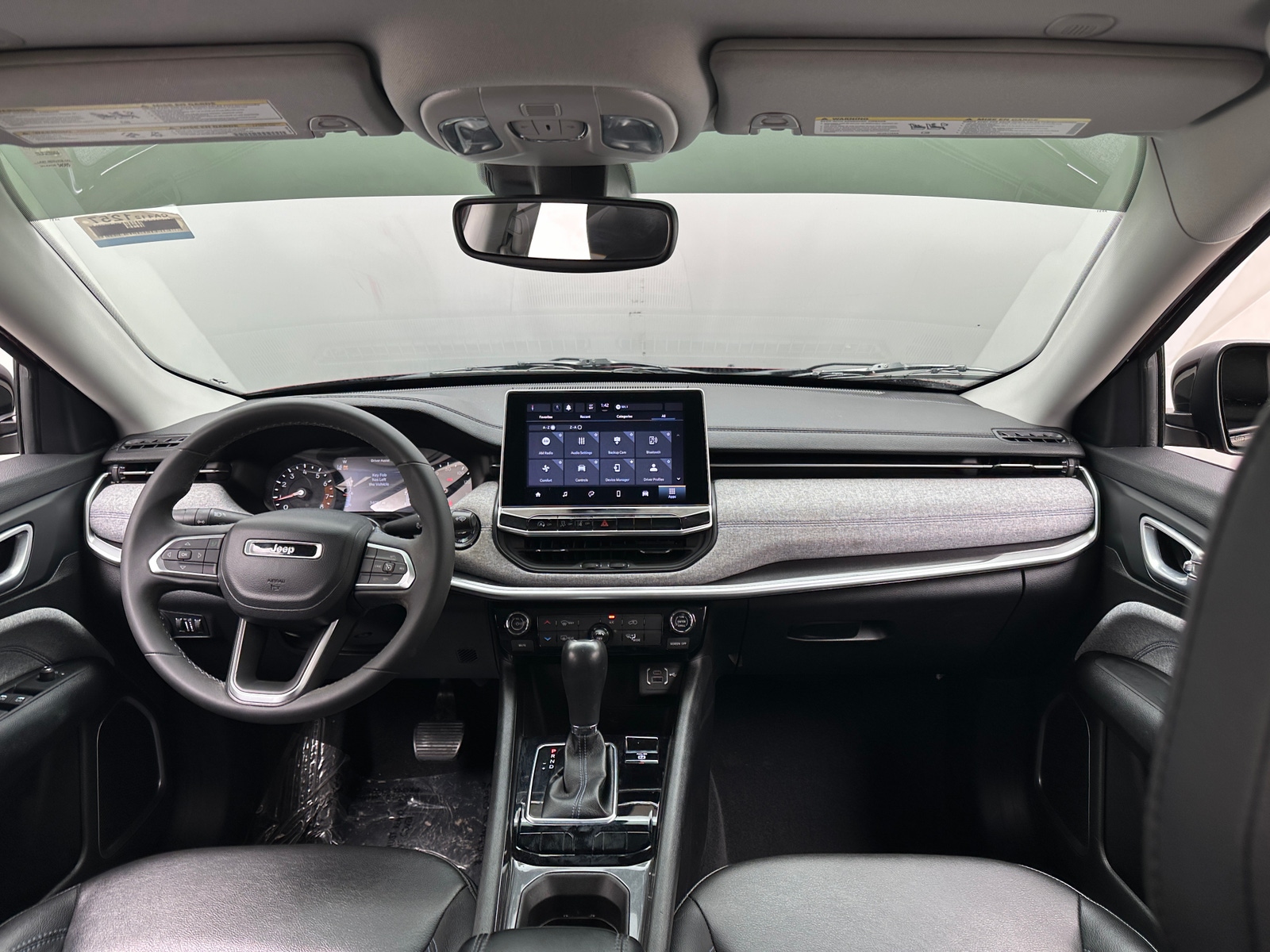 Thumbnail: 2022 Jeep Compass - 2