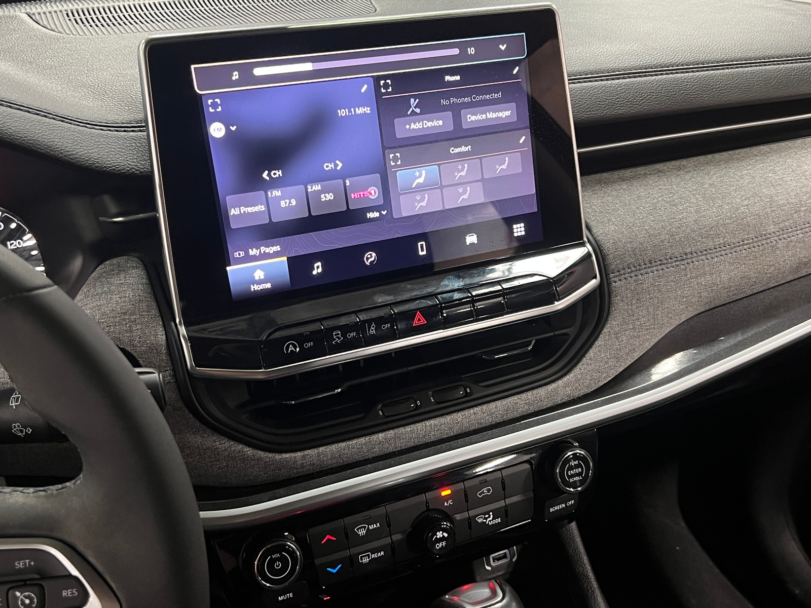 Thumbnail: 2022 Jeep Compass - 3