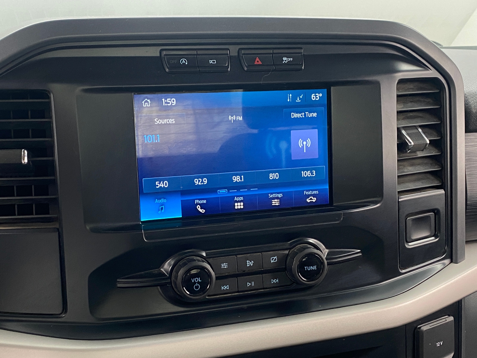 Thumbnail: 2021 Ford Econoline - 4