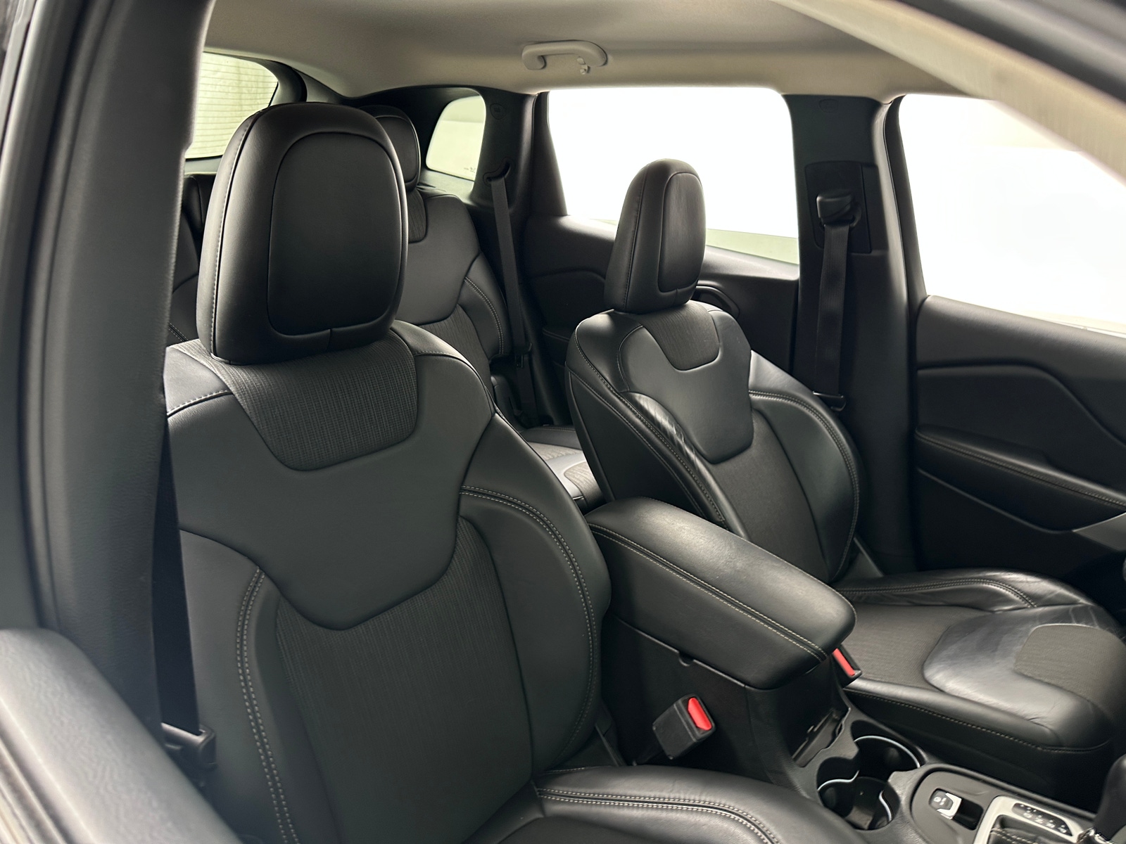 Thumbnail: 2018 Jeep Cherokee - 2