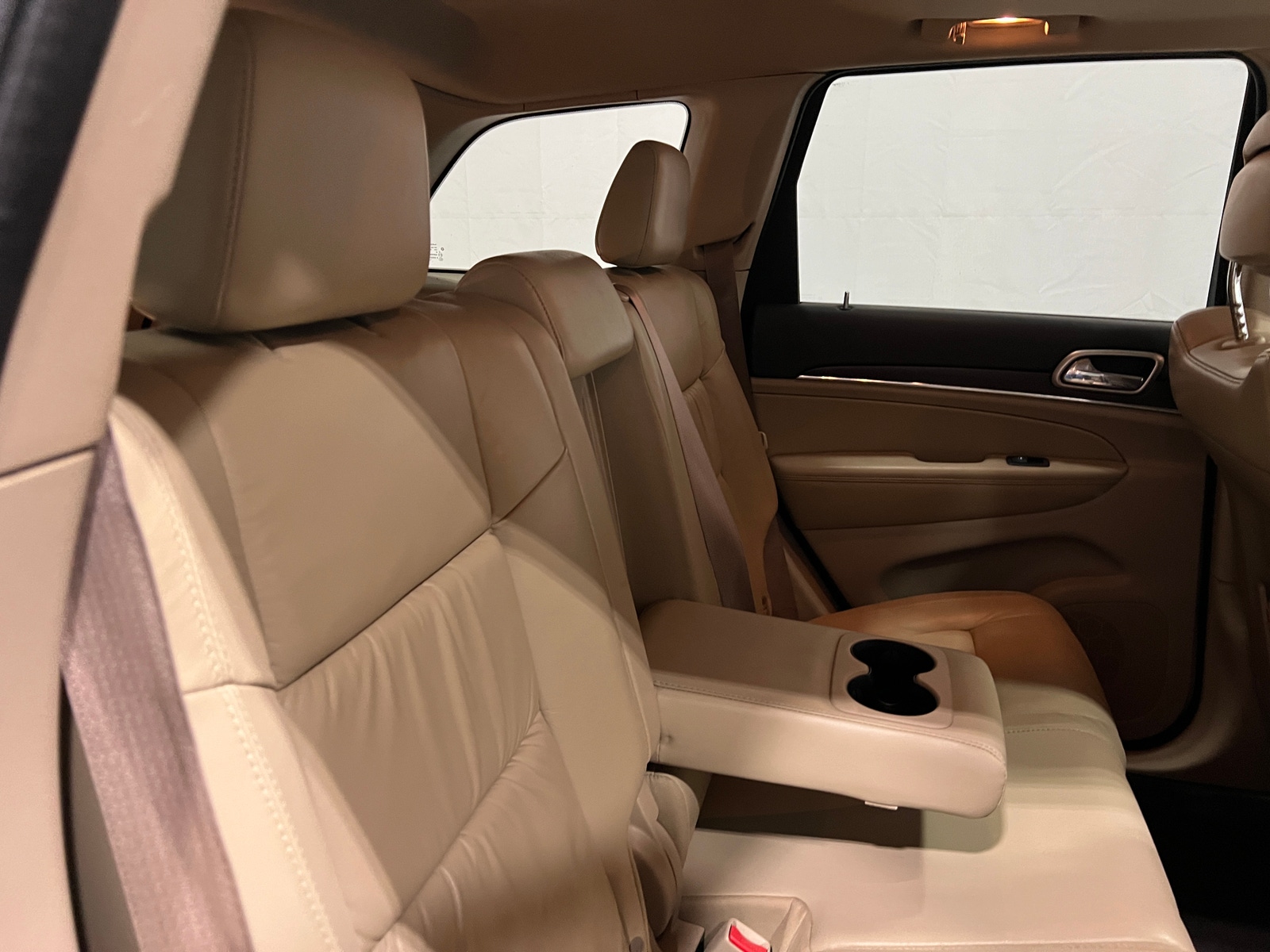 Thumbnail: 2015 Jeep Grand Cherokee - 5