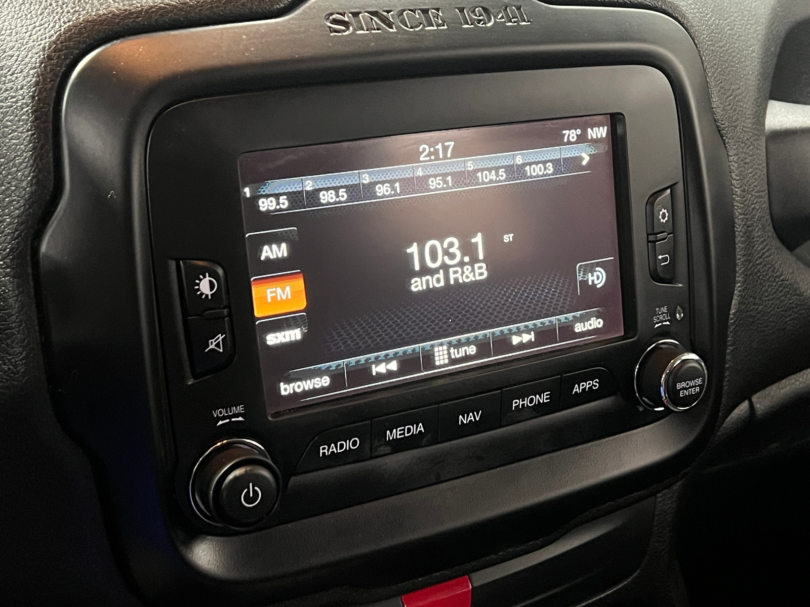 Thumbnail: 2017 Jeep Renegade - 4