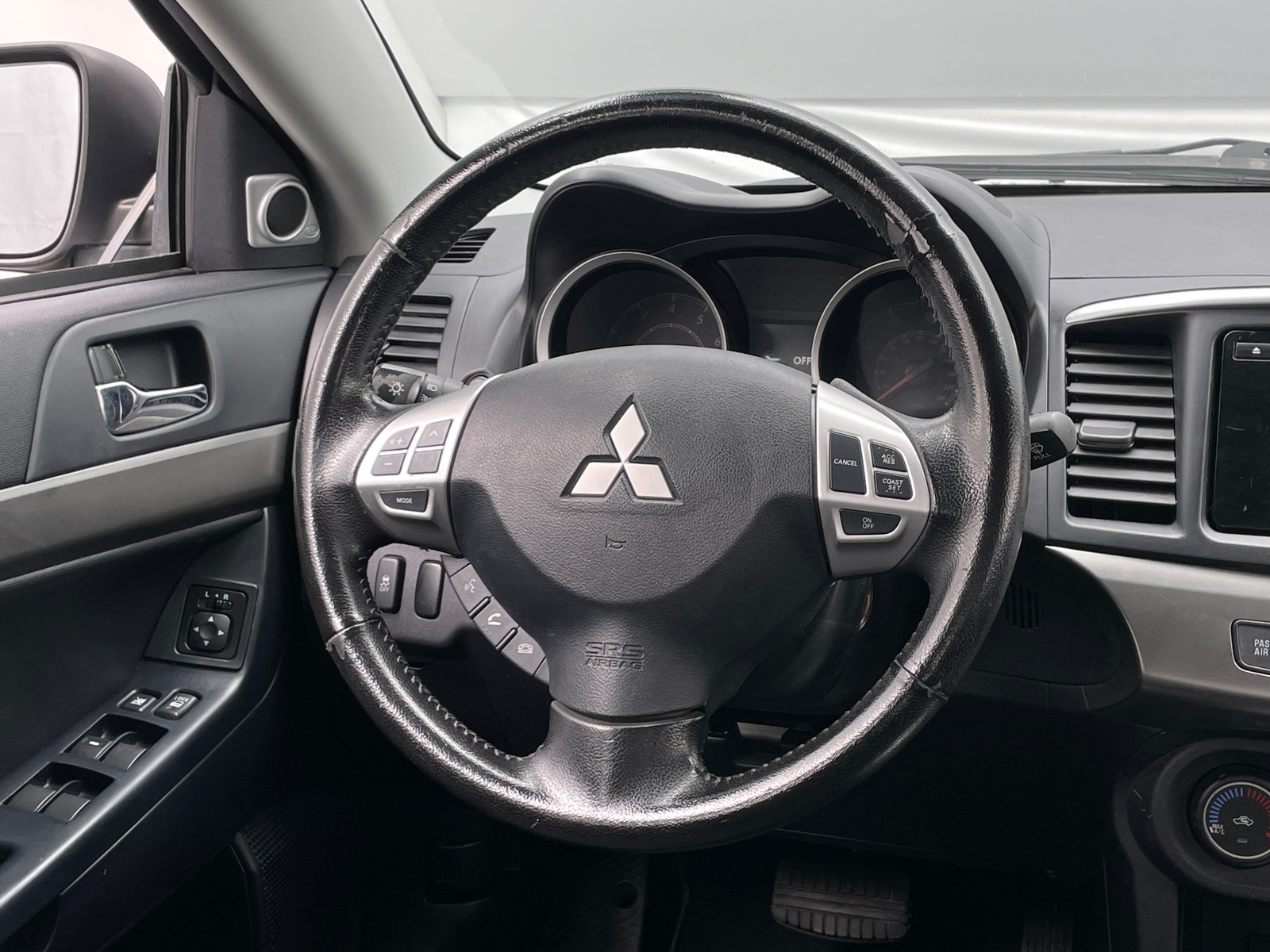Thumbnail: 2014 Mitsubishi Lancer - 5