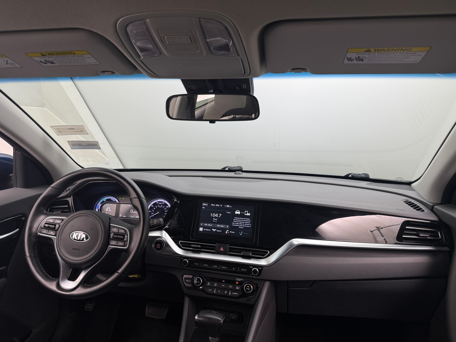 Thumbnail: 2020 Kia Niro - 3