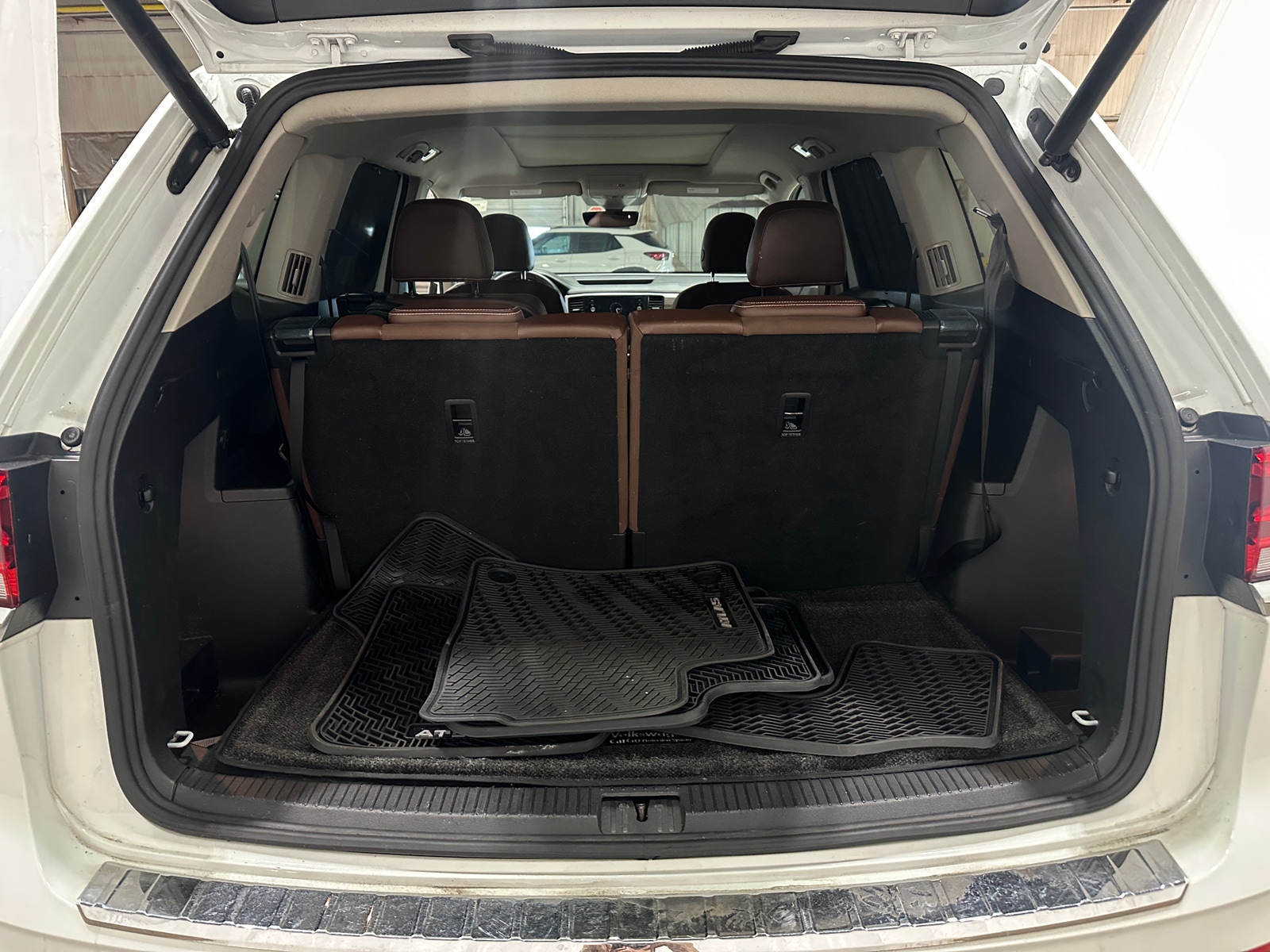 Thumbnail: 2021 Volkswagen Atlas - 6