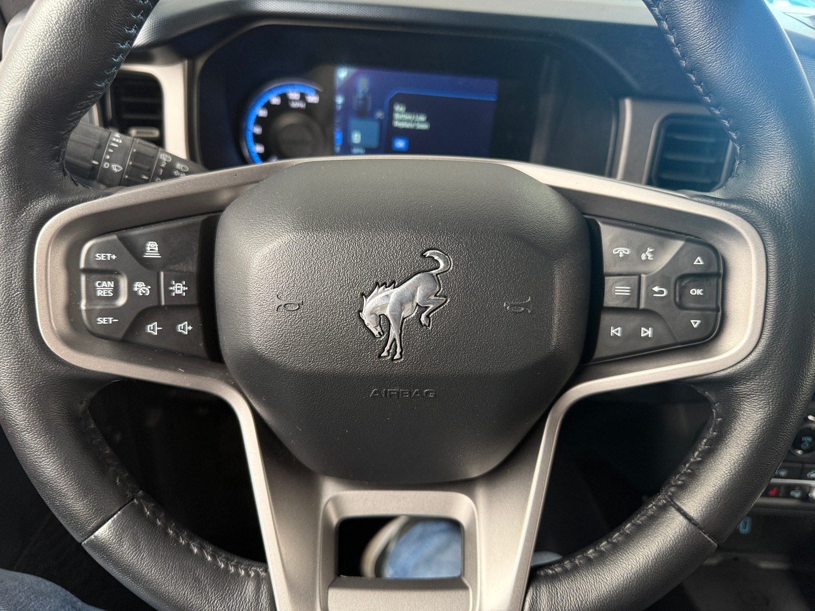 Thumbnail: 2022 Ford Bronco - 5