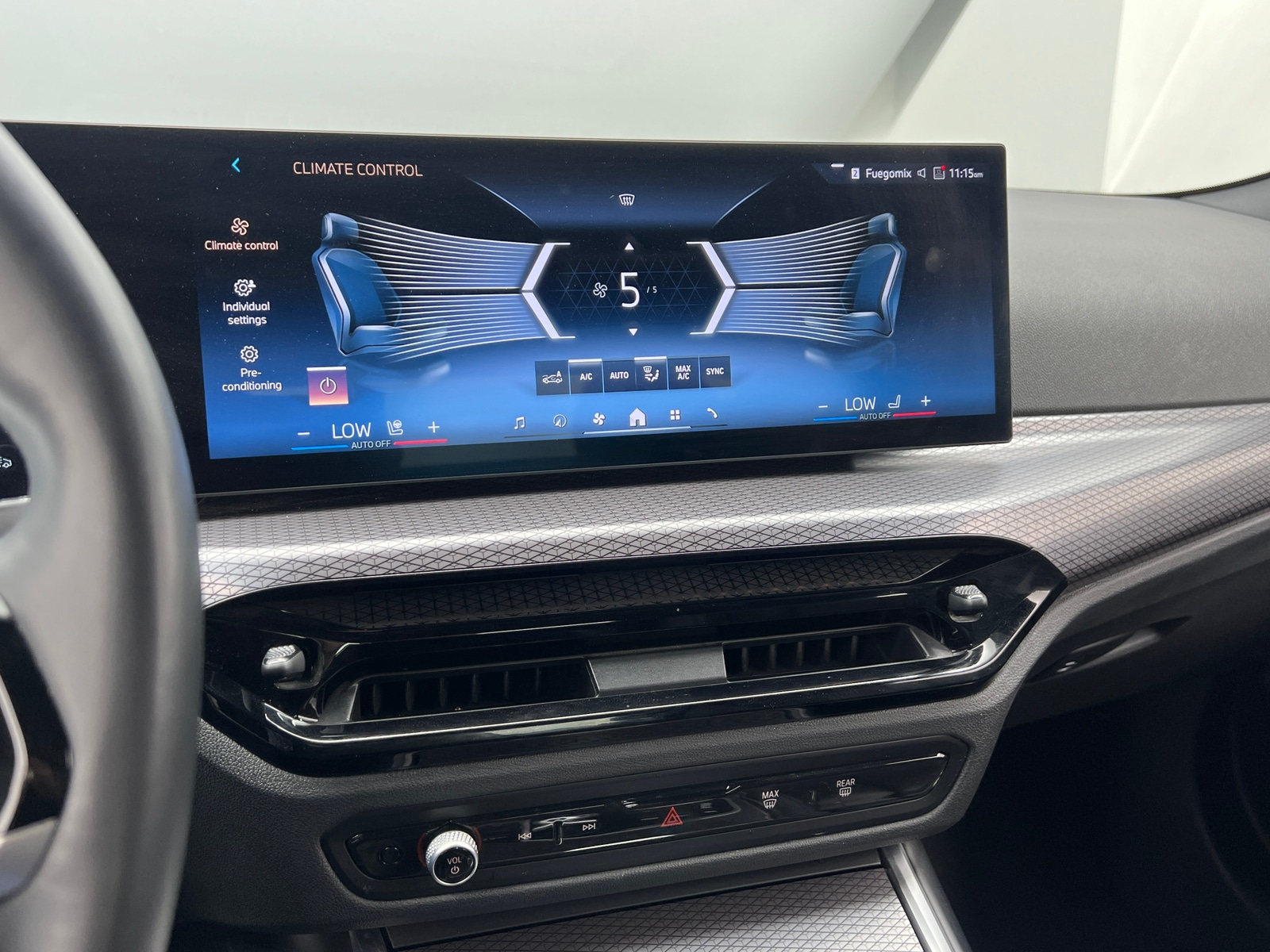 Thumbnail: 2025 BMW 4 Series - 3