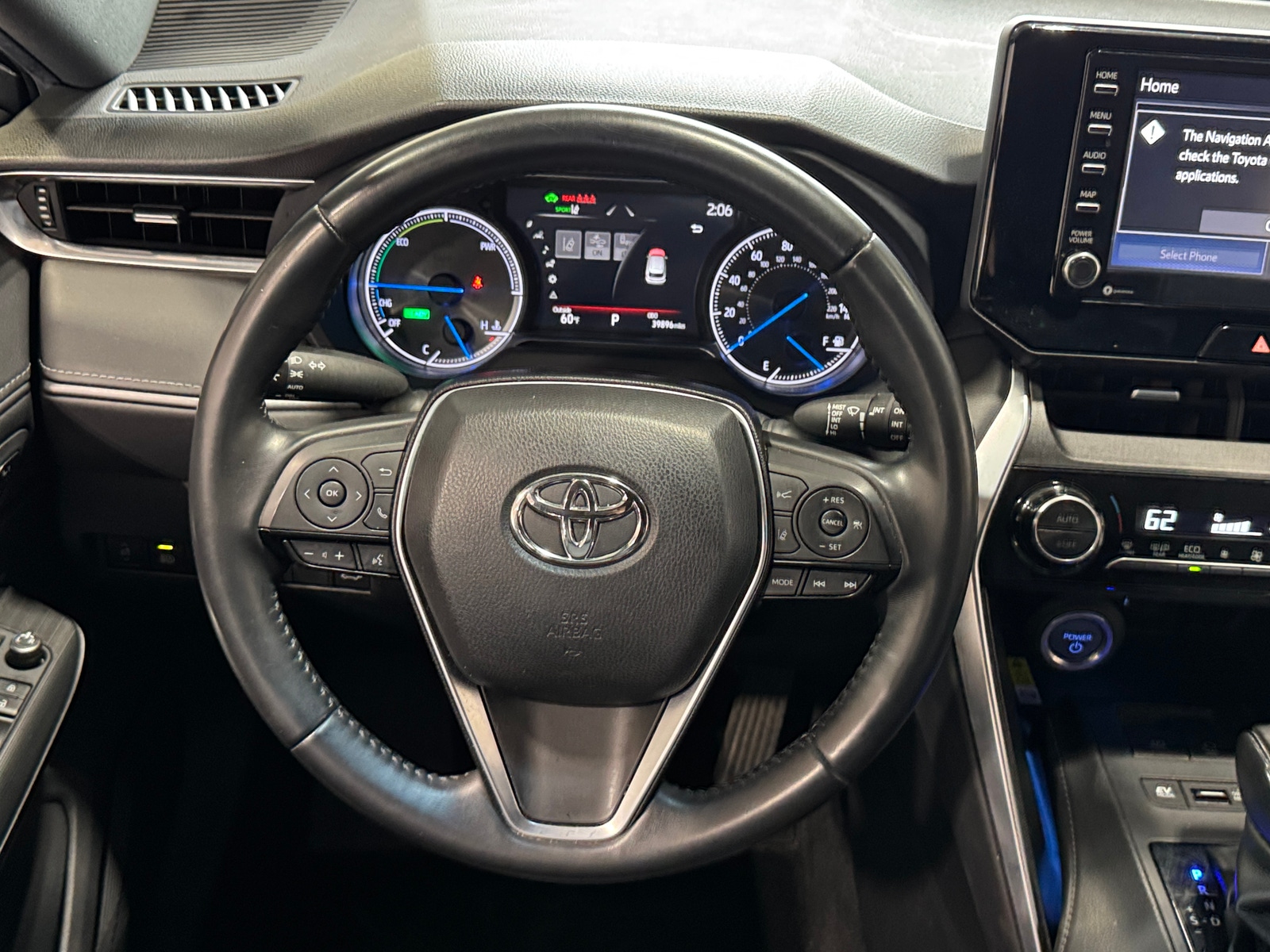 Thumbnail: 2022 Toyota Venza - 4