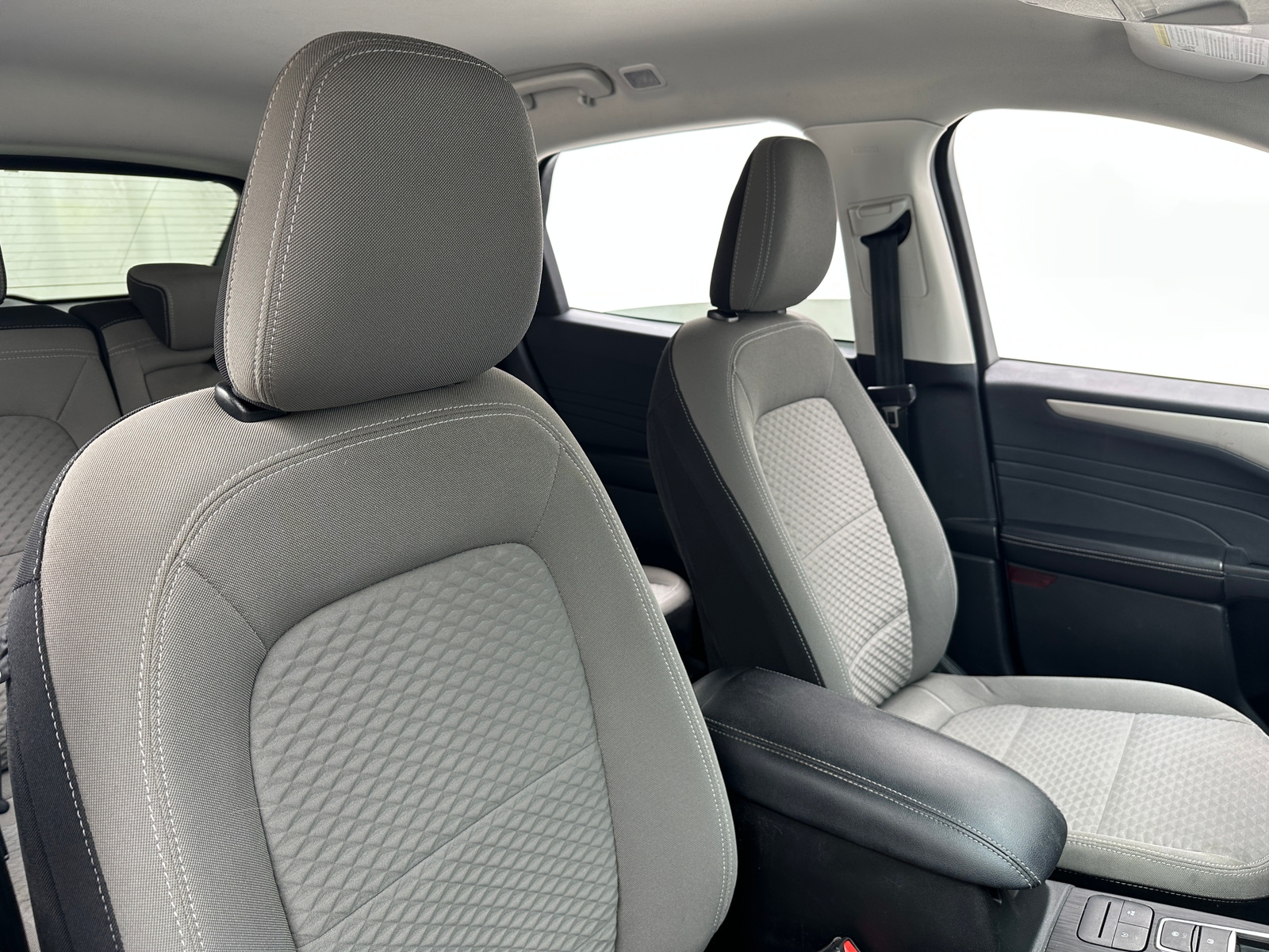 Thumbnail: 2022 Ford Escape - 2