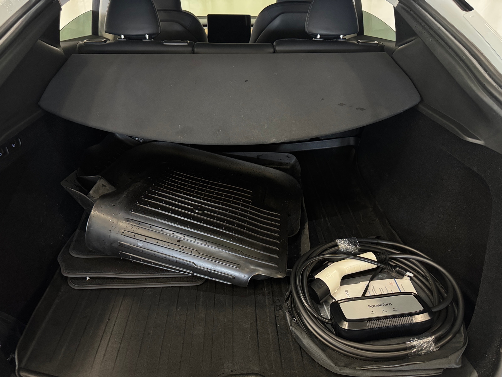 Thumbnail: 2023 Tesla Model Y - 6