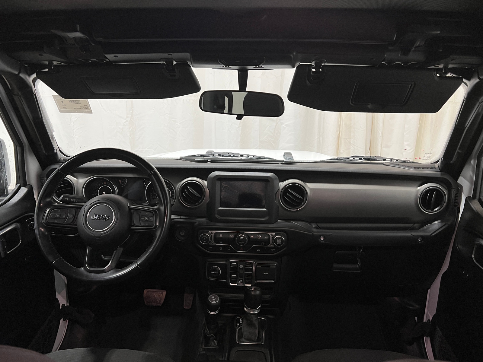 Thumbnail: 2022 Jeep Gladiator - 3