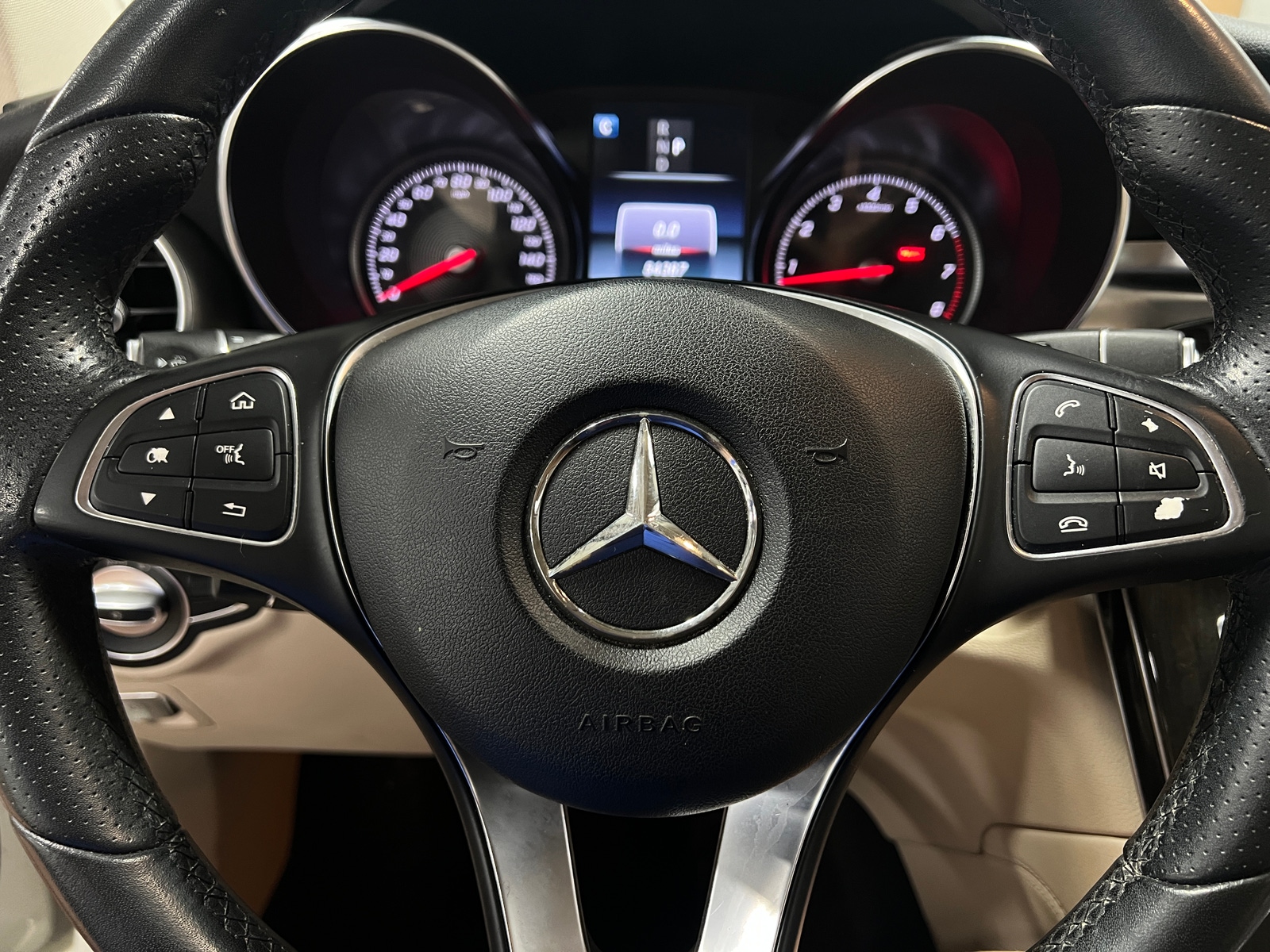 Thumbnail: 2017 Mercedes-Benz GLC - 4