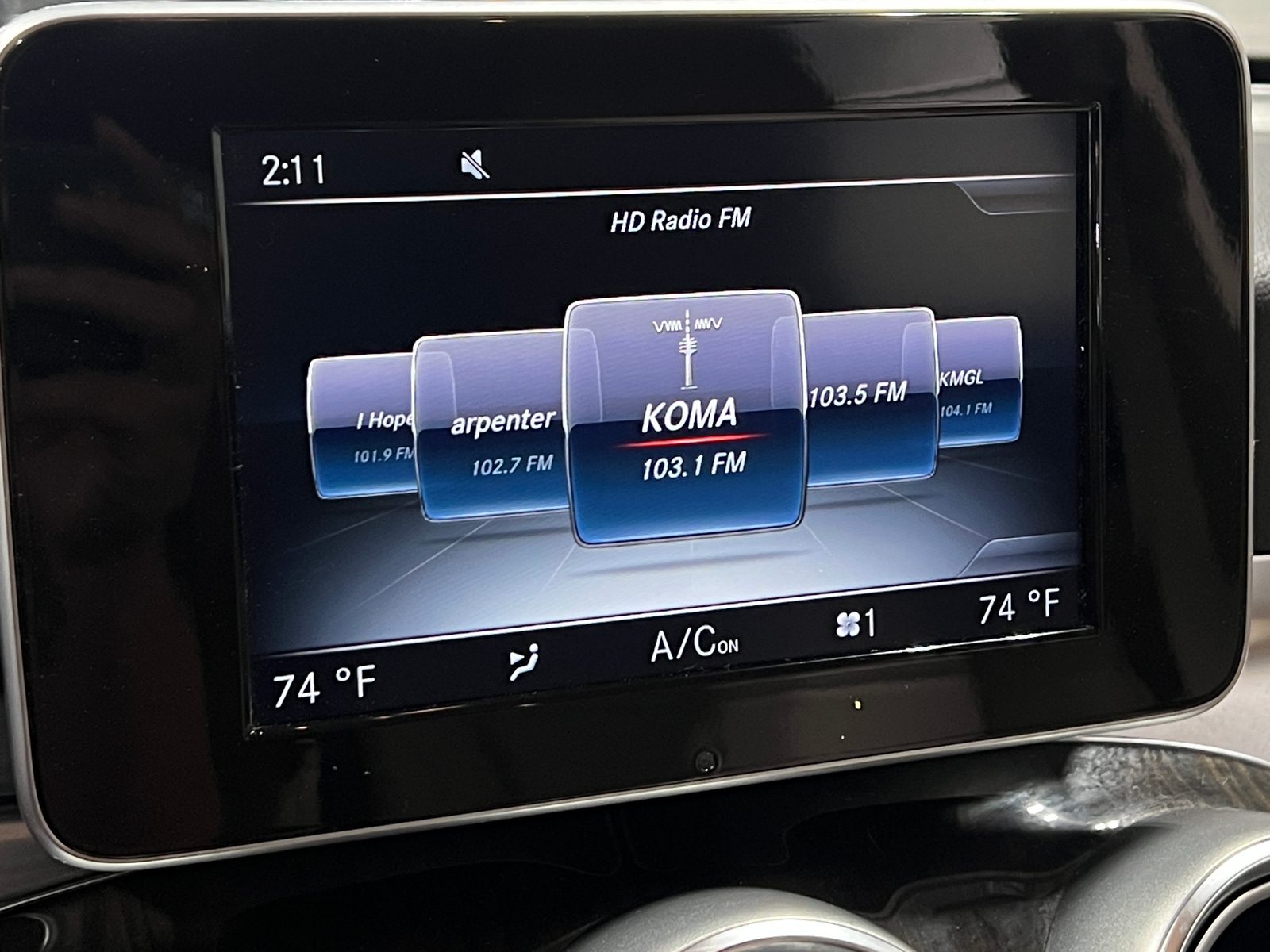 Thumbnail: 2017 Mercedes-Benz GLC - 3