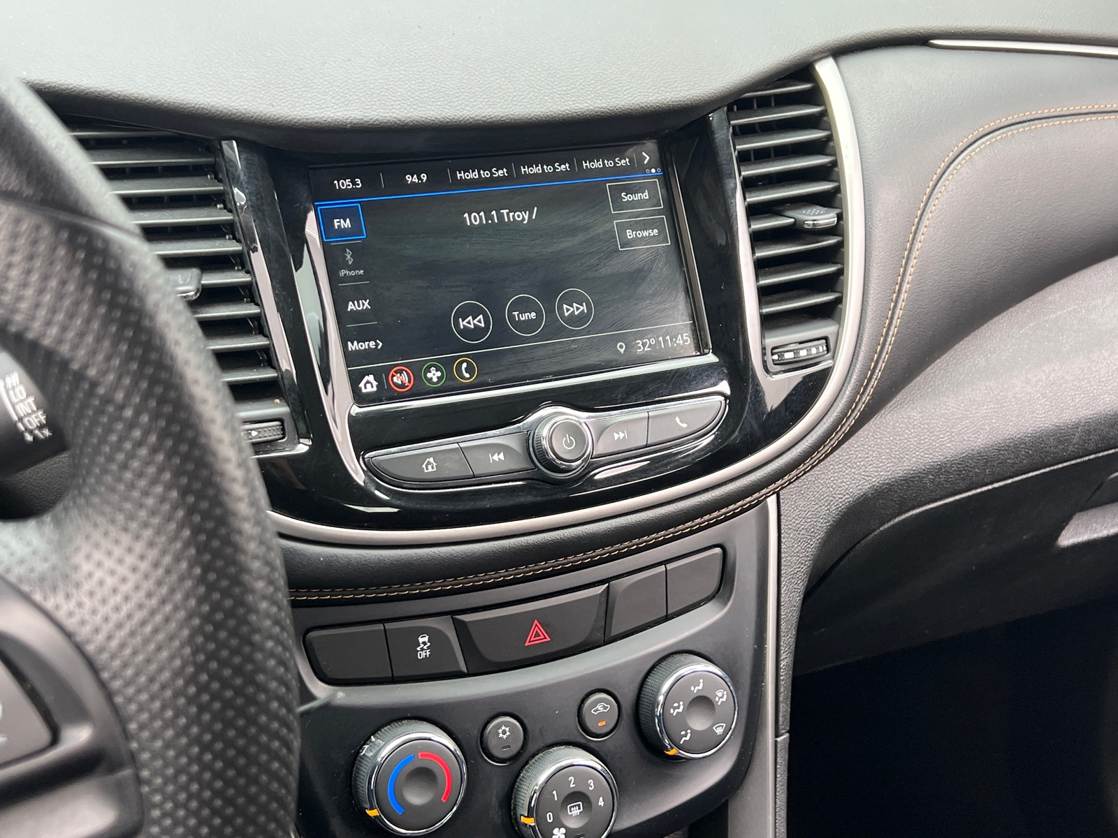 Thumbnail: 2019 Chevrolet Trax - 4