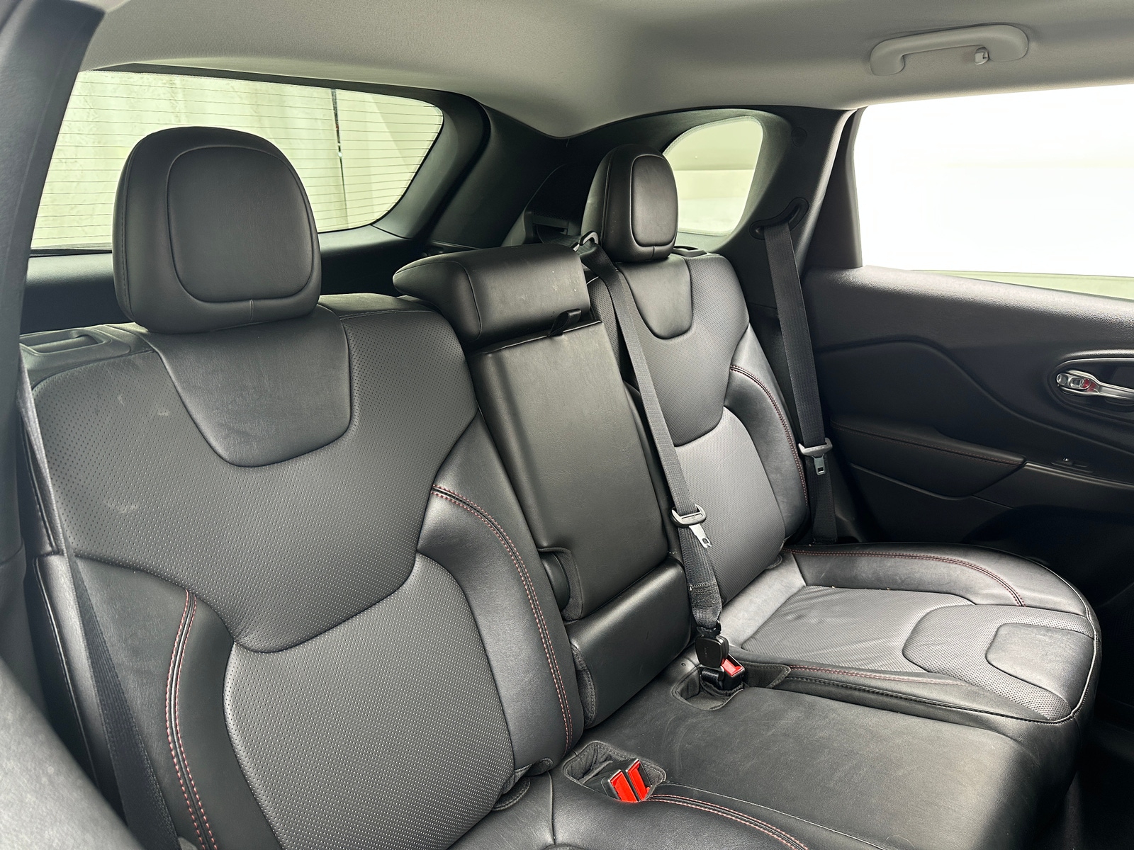 Thumbnail: 2022 Jeep Cherokee - 5