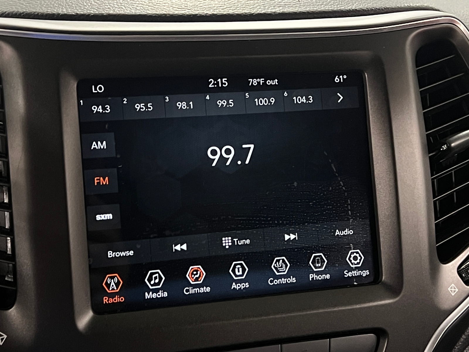 Thumbnail: 2022 Jeep Cherokee - 3