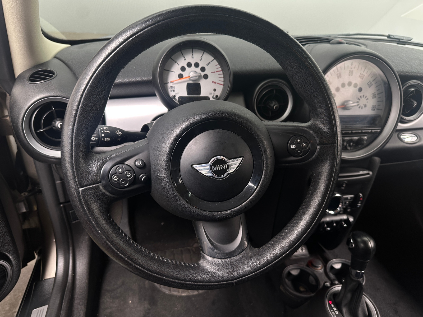 Thumbnail: 2013 MINI Cooper Clubman - 4