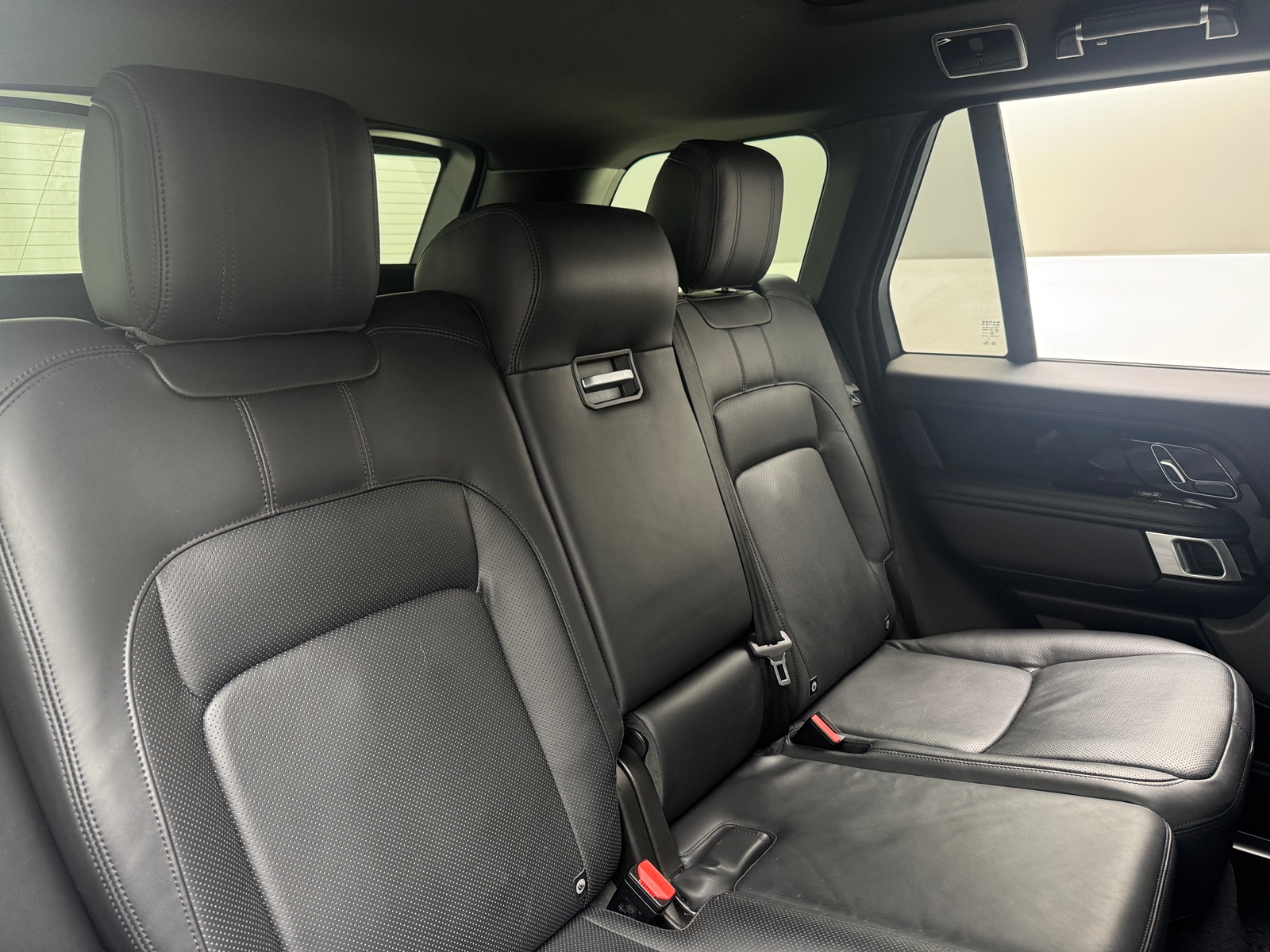 Thumbnail: 2020 Land Rover Range Rover - 5