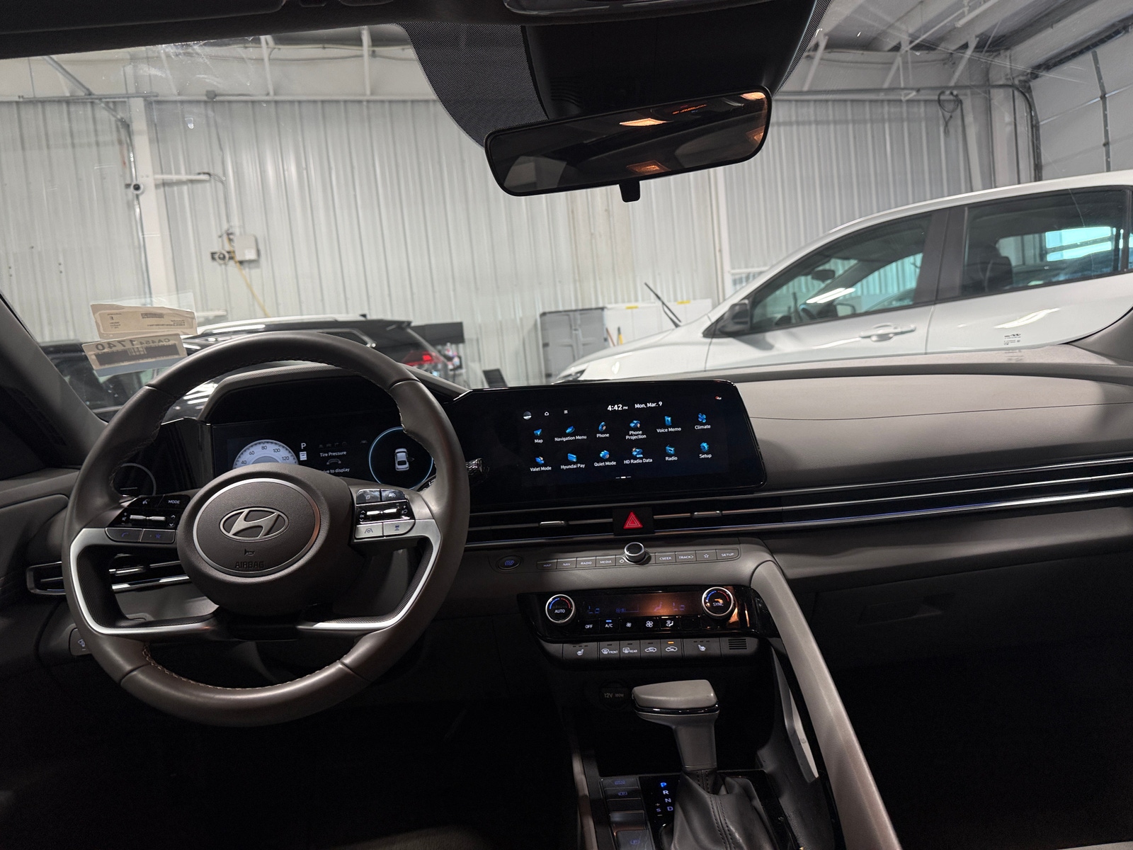 Thumbnail: 2025 Hyundai Elantra - 3