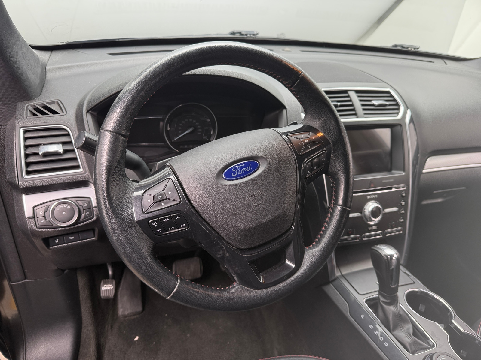 Thumbnail: 2018 Ford Explorer - 4