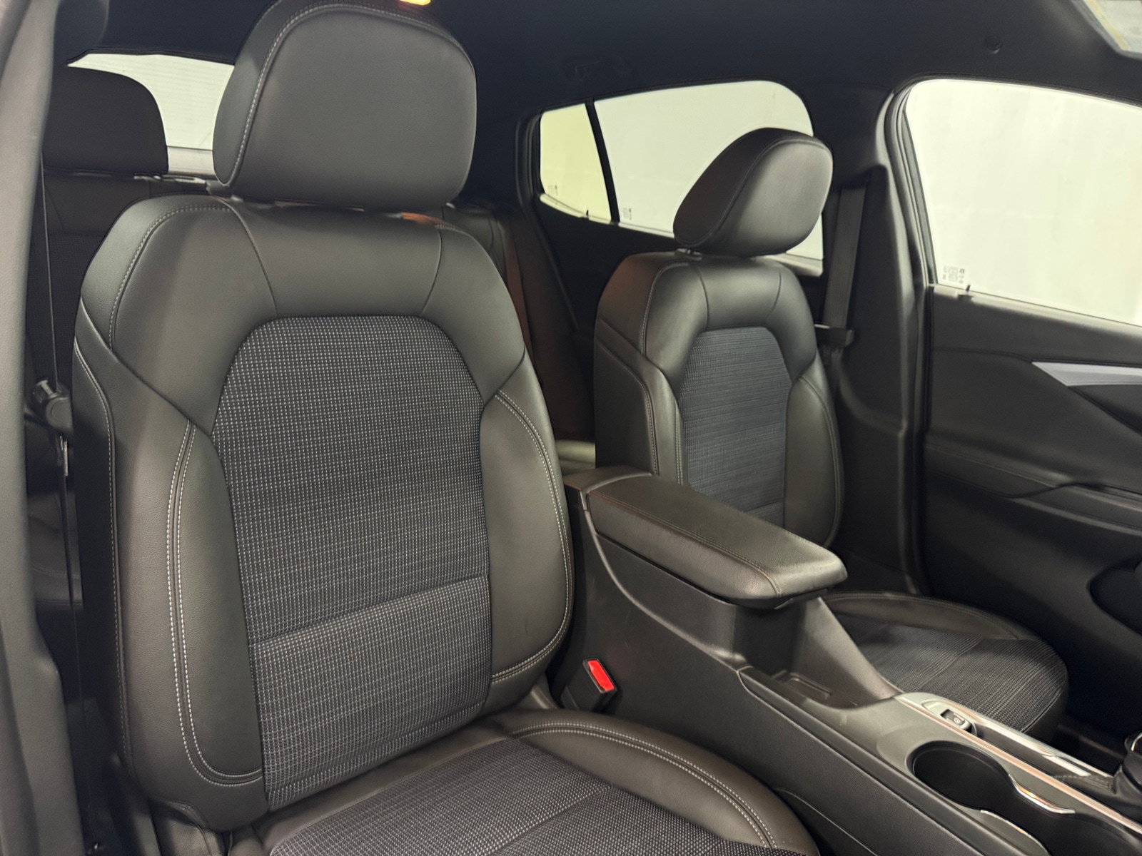 Thumbnail: 2025 Buick Envista - 2