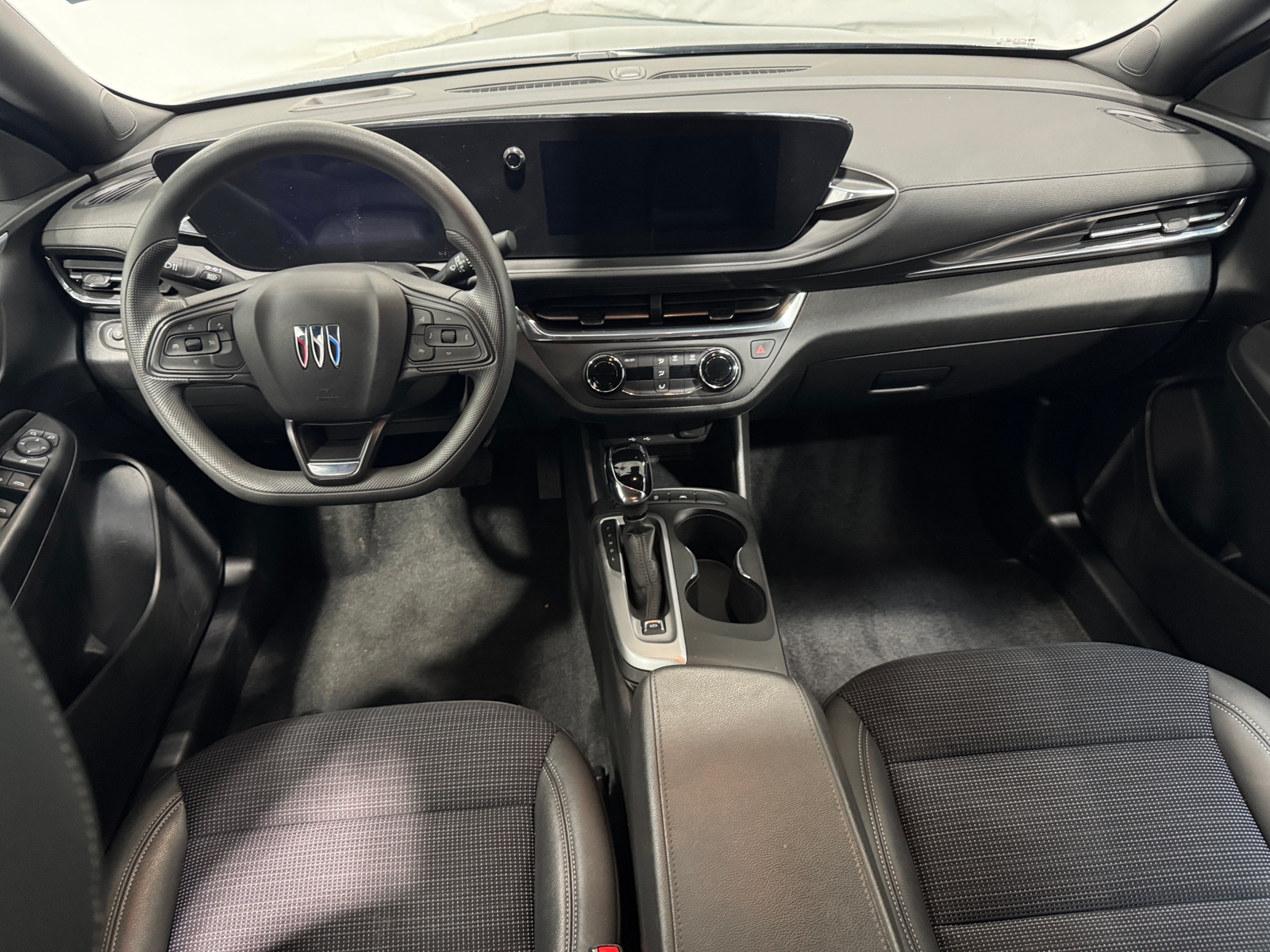 Thumbnail: 2025 Buick Envista - 3