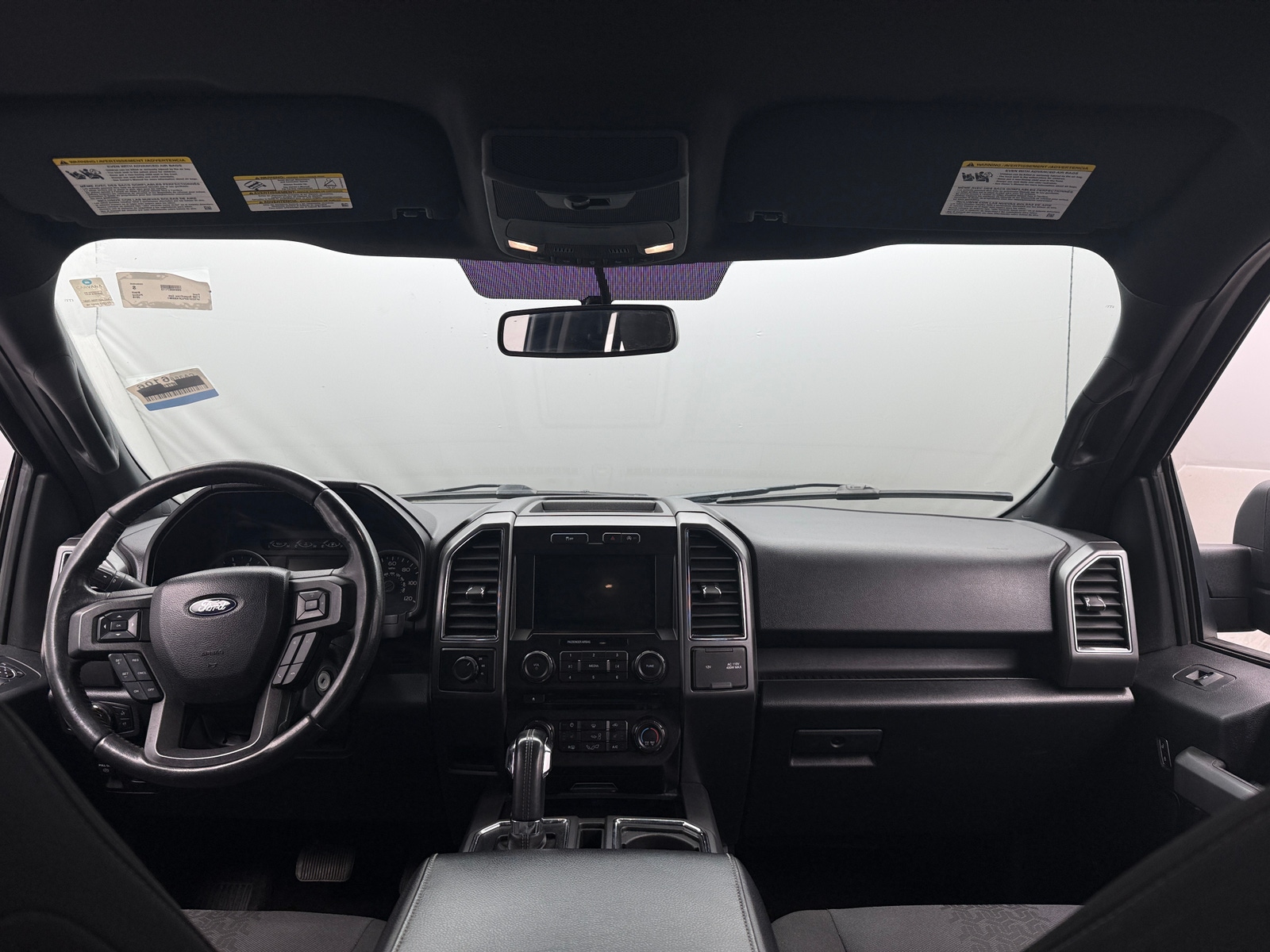 Thumbnail: 2018 Ford Econoline - 3