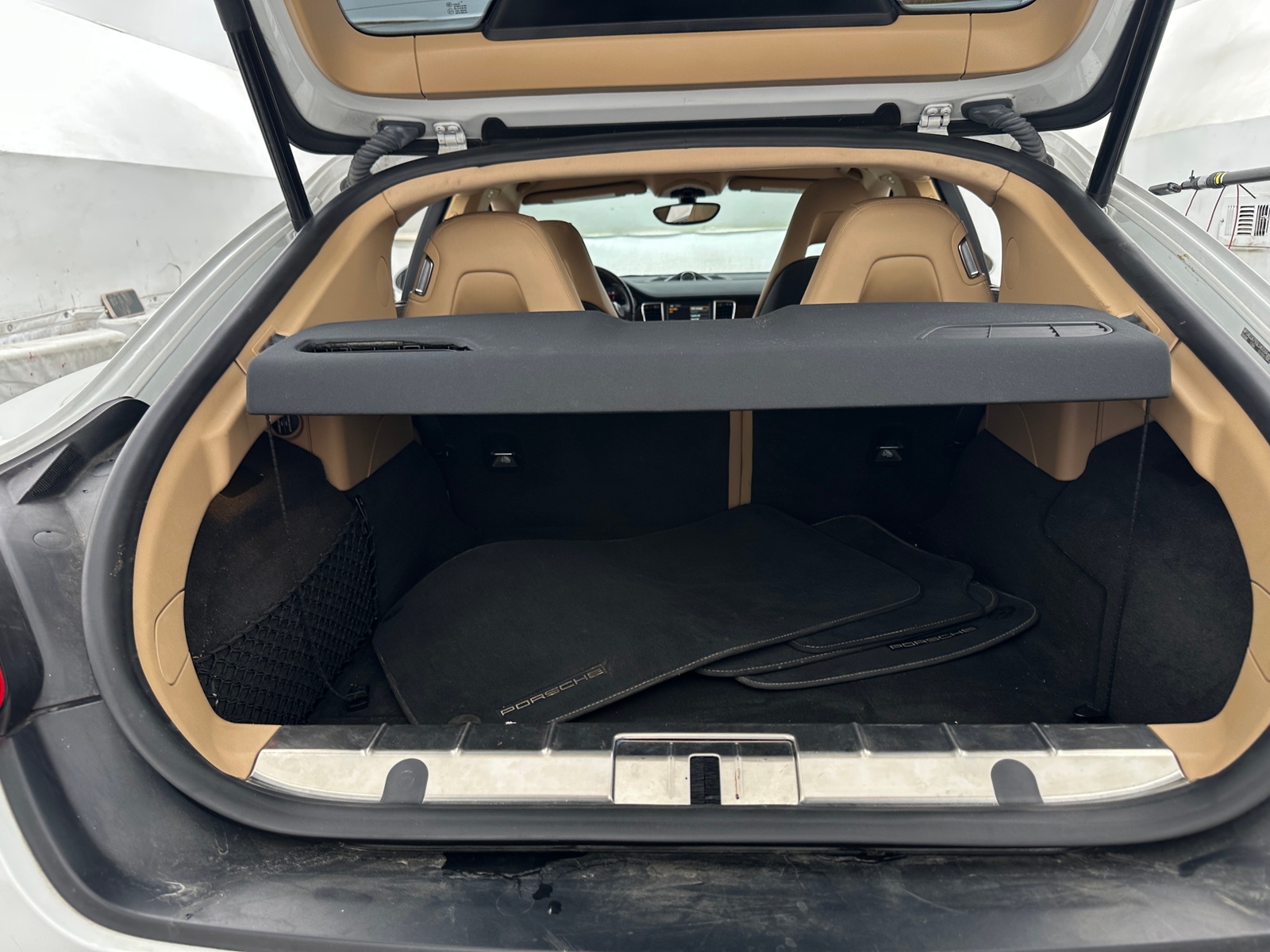 Thumbnail: 2016 Porsche Panamera - 6