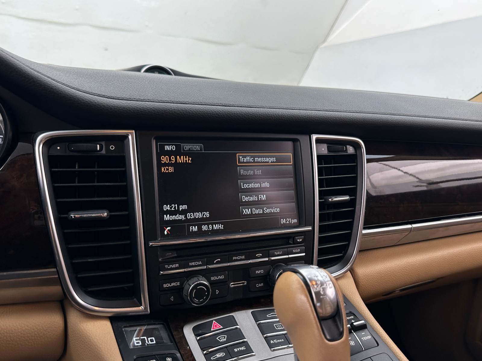 Thumbnail: 2016 Porsche Panamera - 3