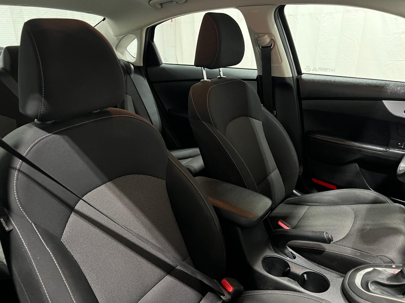 Thumbnail: 2022 Kia Forte - 2