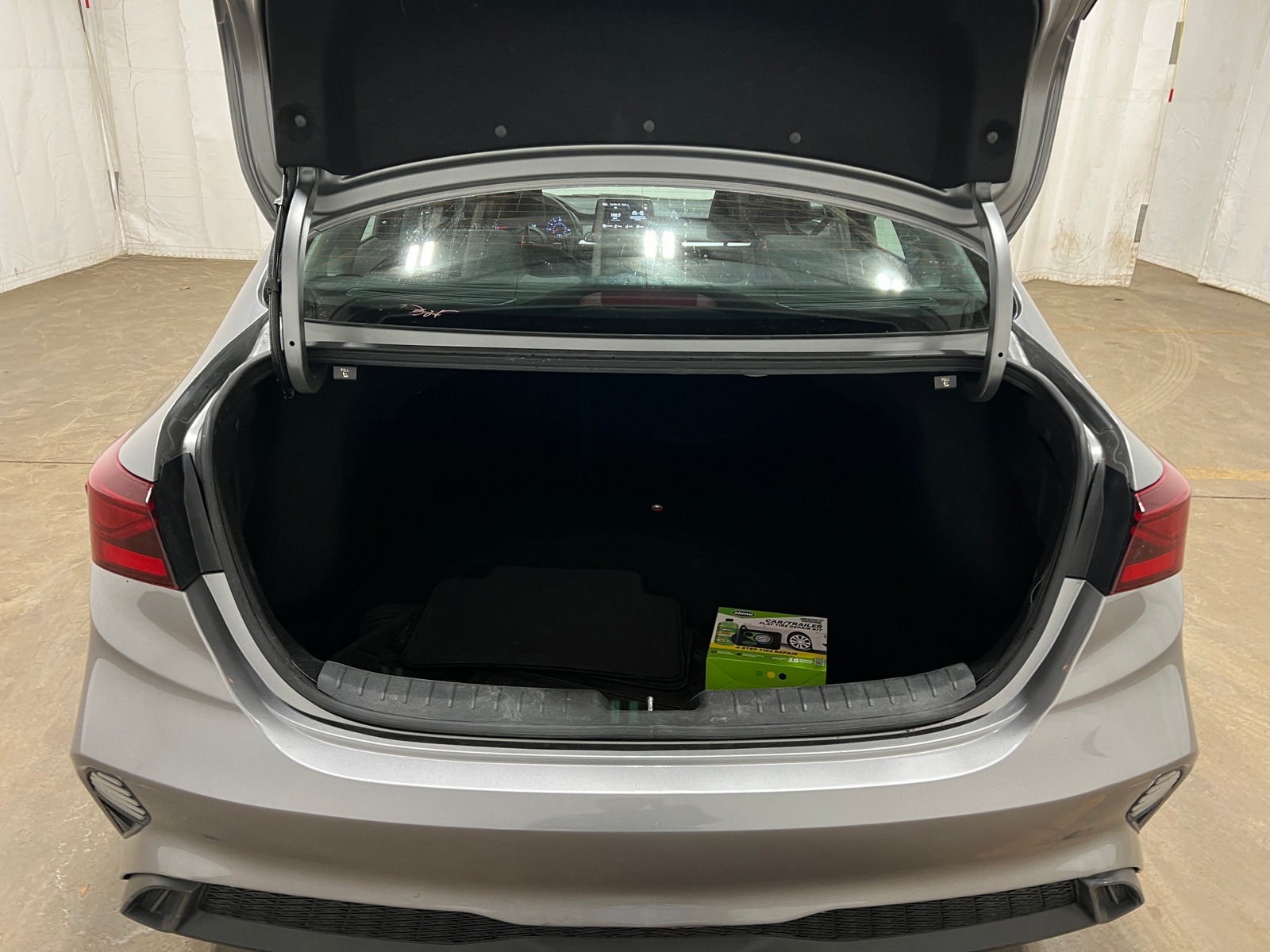 Thumbnail: 2022 Kia Forte - 7