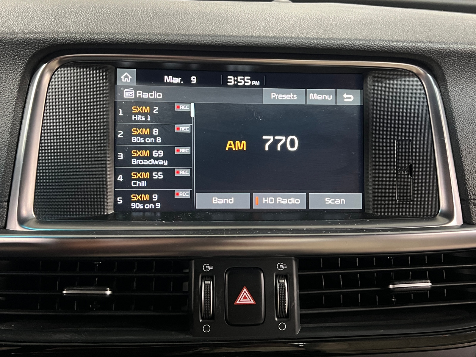 Thumbnail: 2018 Kia Optima - 3