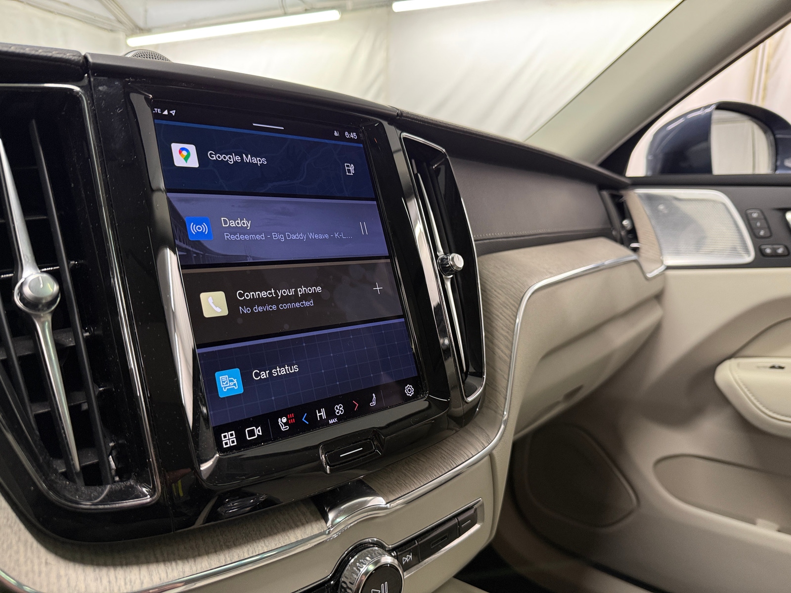 Thumbnail: 2022 Volvo XC60 - 3