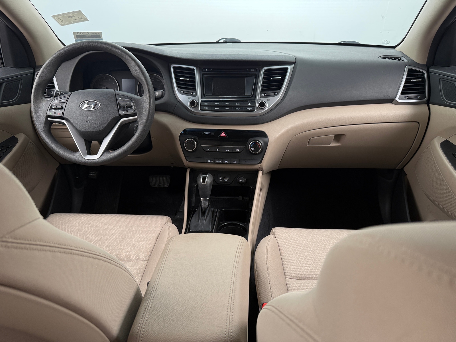 Thumbnail: 2017 Hyundai Tucson - 3