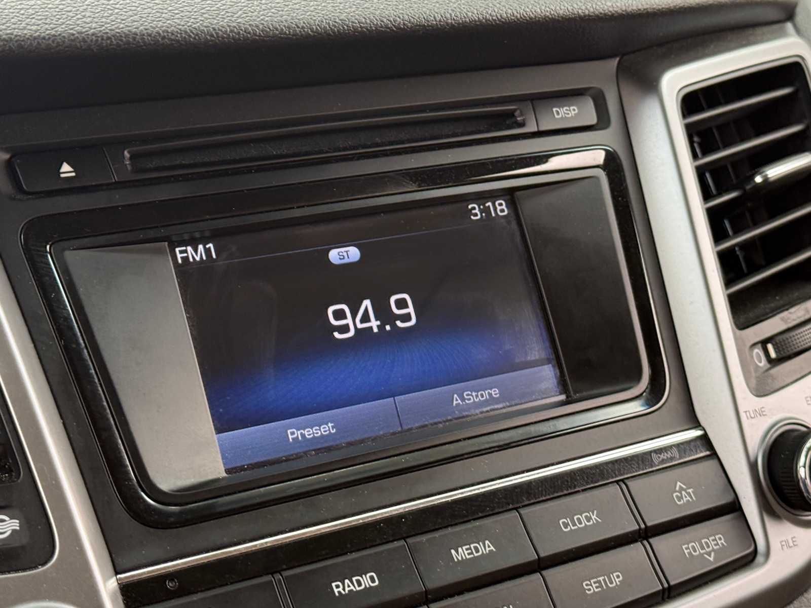 Thumbnail: 2017 Hyundai Tucson - 4