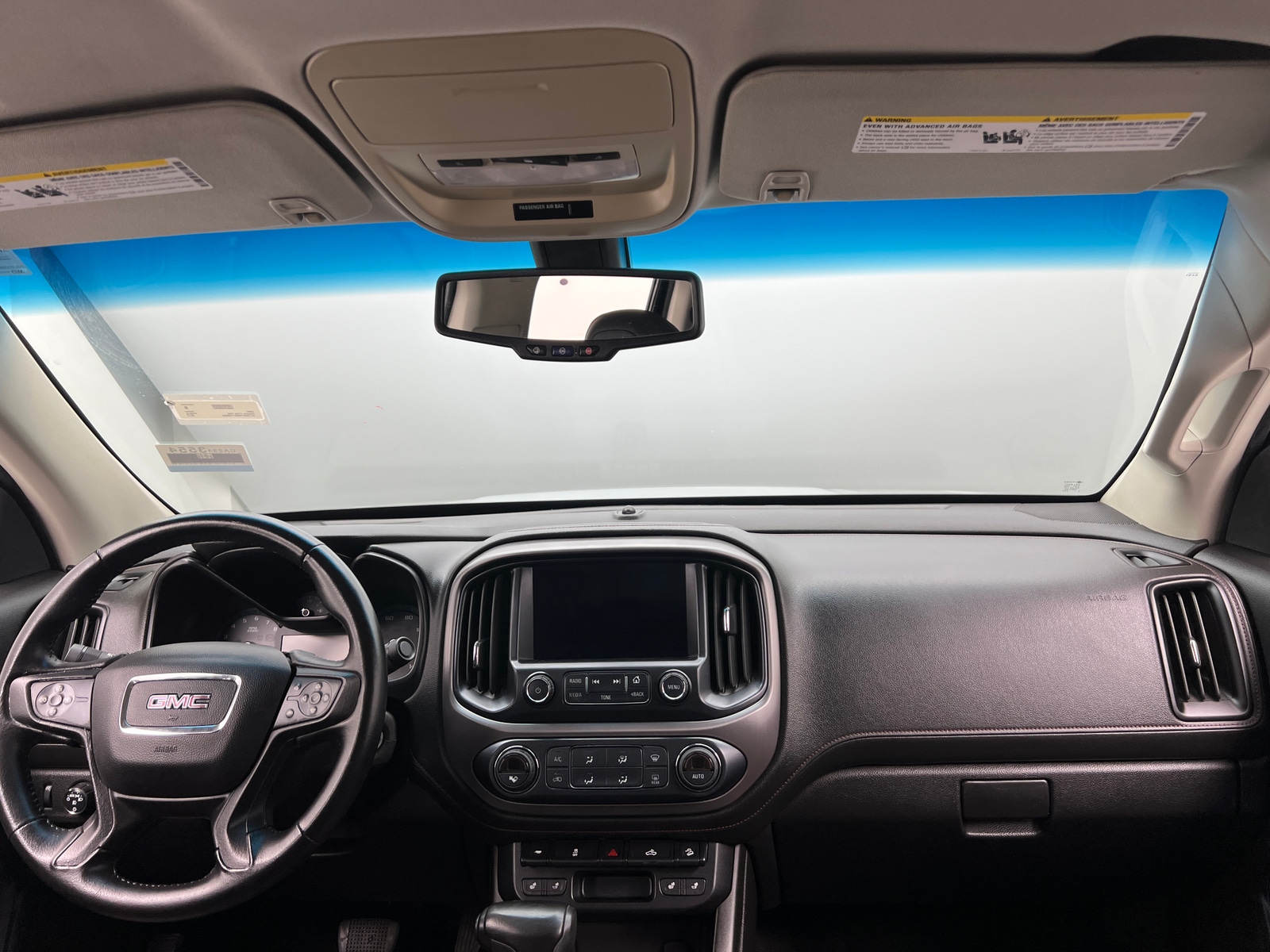 Thumbnail: 2017 GMC Canyon - 3