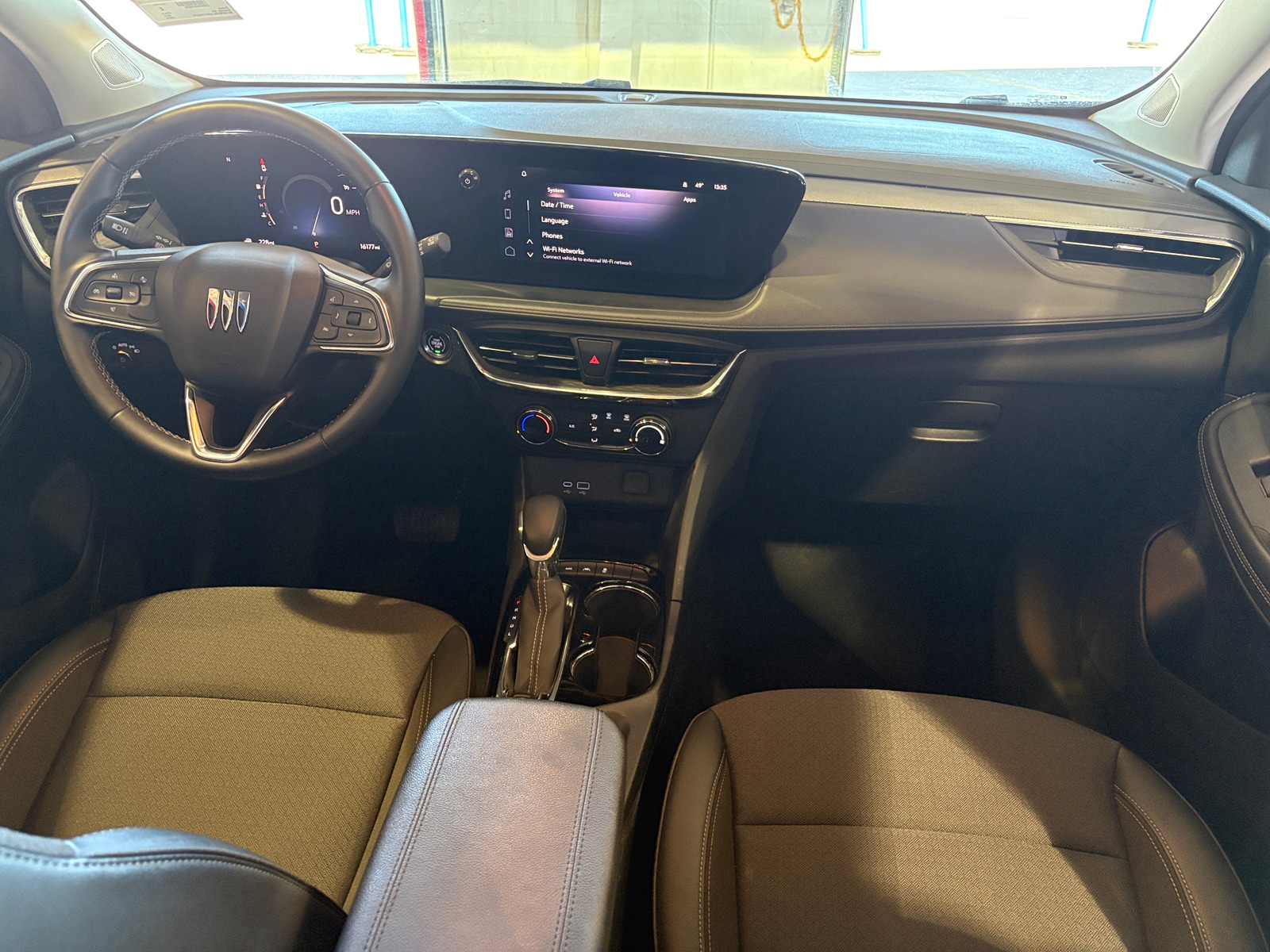 Thumbnail: 2025 Buick Encore GX - 3