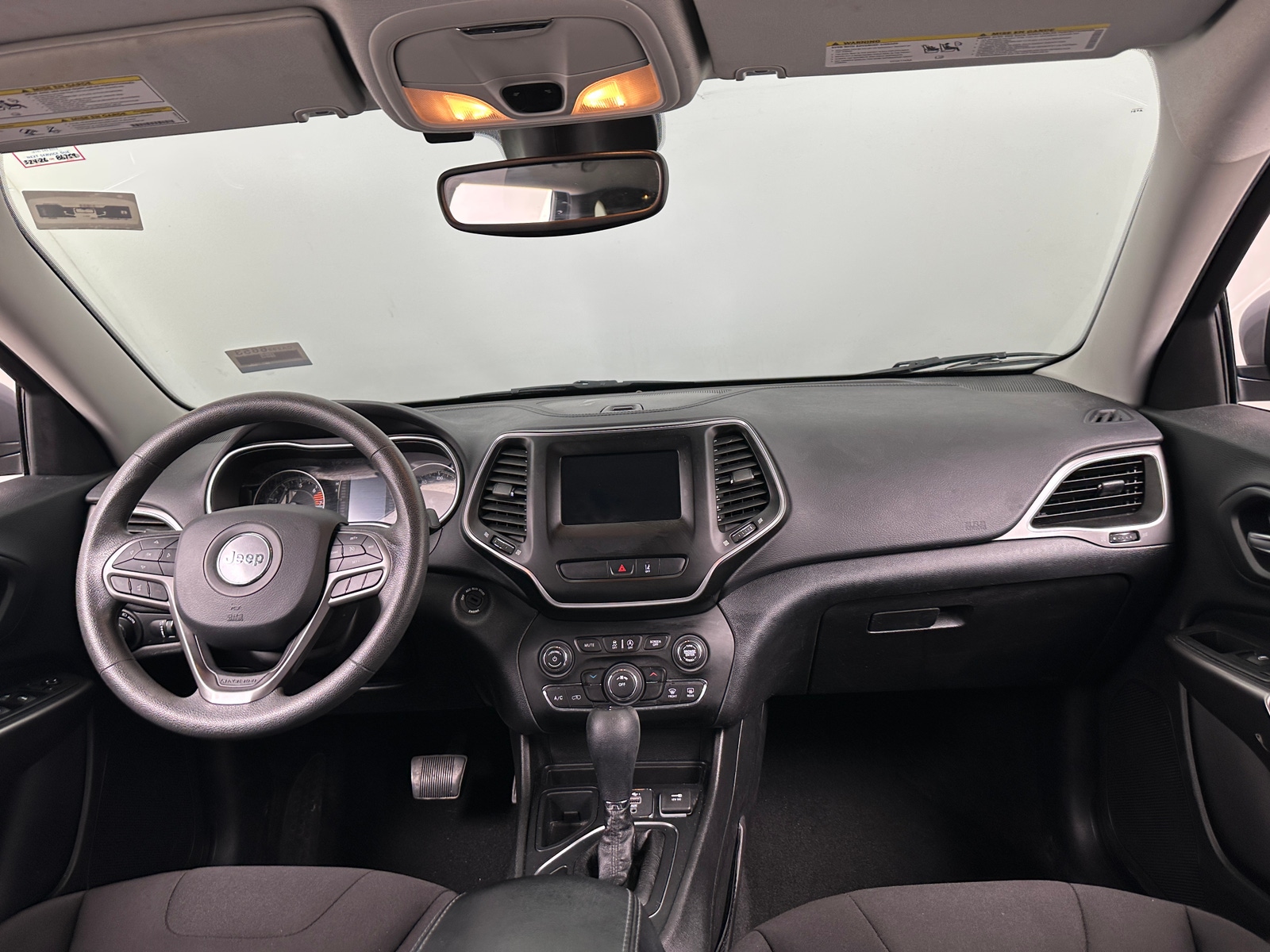 Thumbnail: 2020 Jeep Cherokee - 3