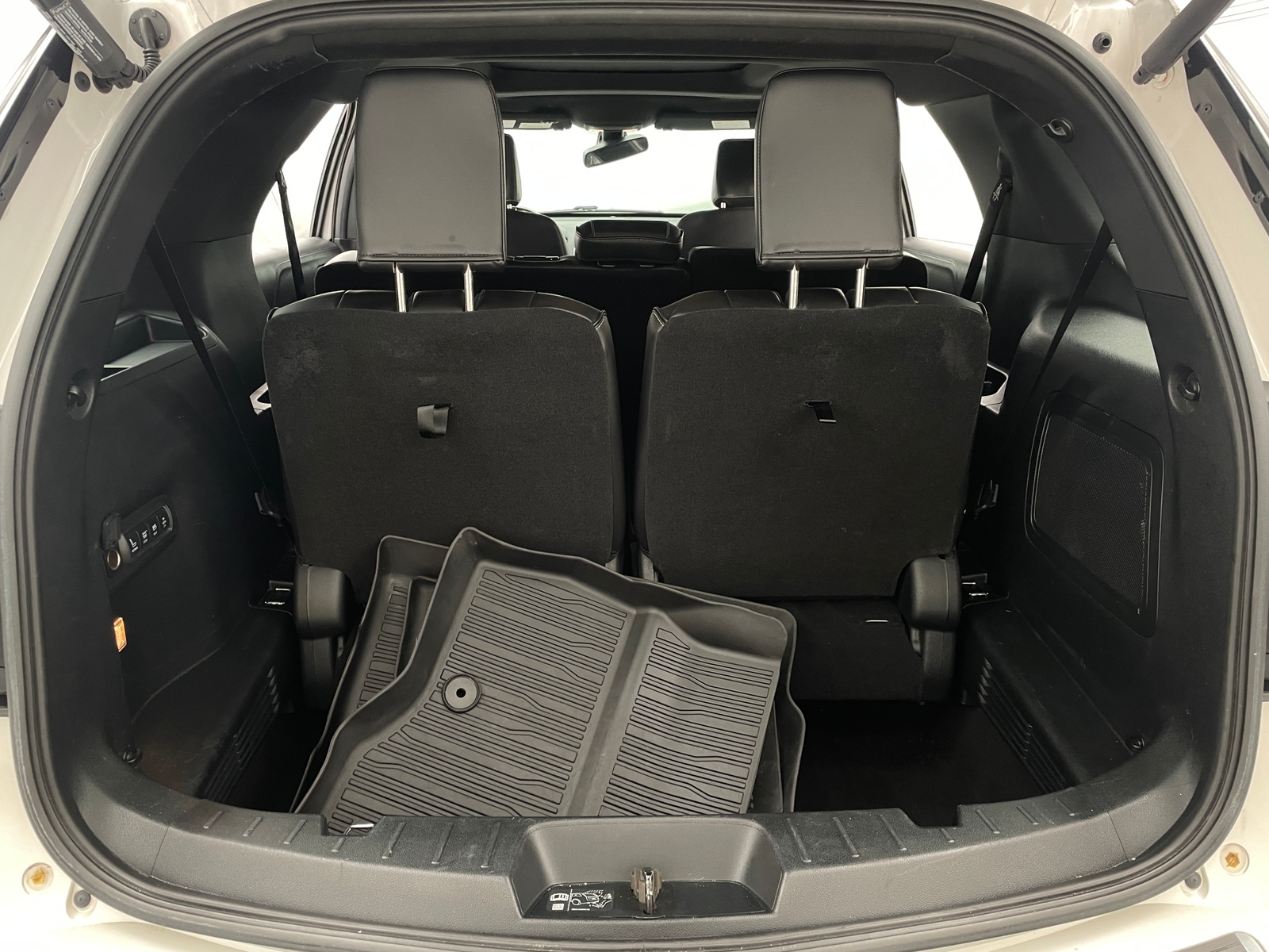 Thumbnail: 2018 Ford Explorer - 6