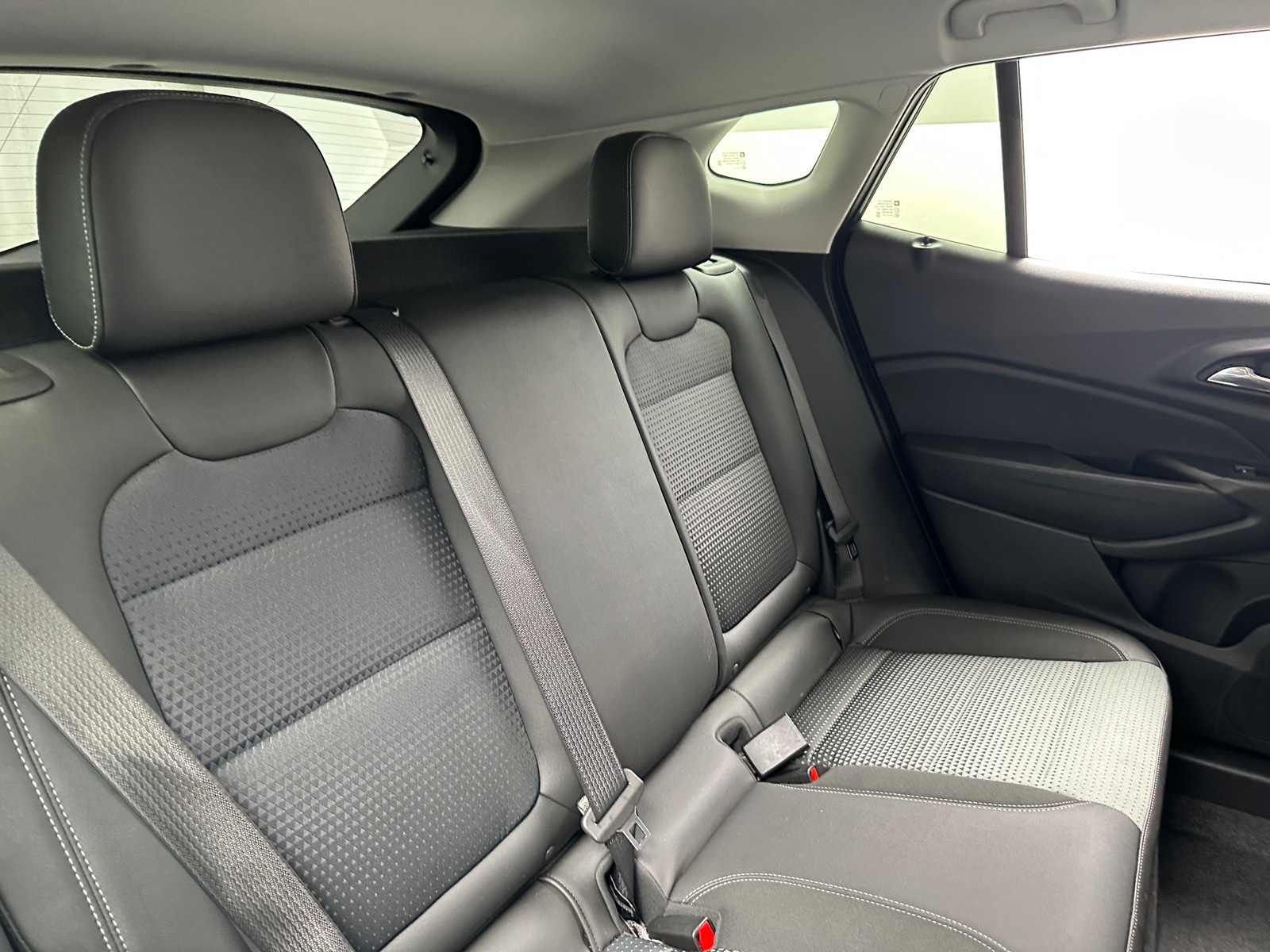 Thumbnail: 2025 Chevrolet Trax - 6