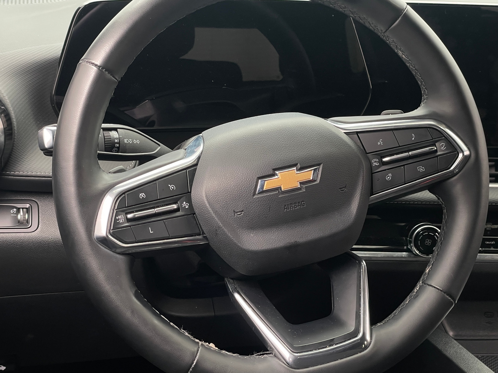 Thumbnail: 2025 Chevrolet Equinox - 5