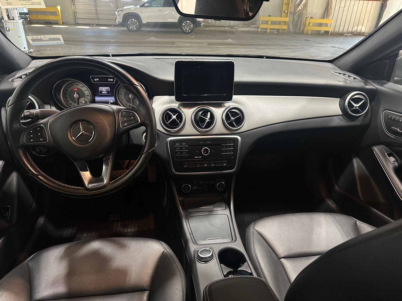 Thumbnail: 2015 Mercedes-Benz CLA - 2