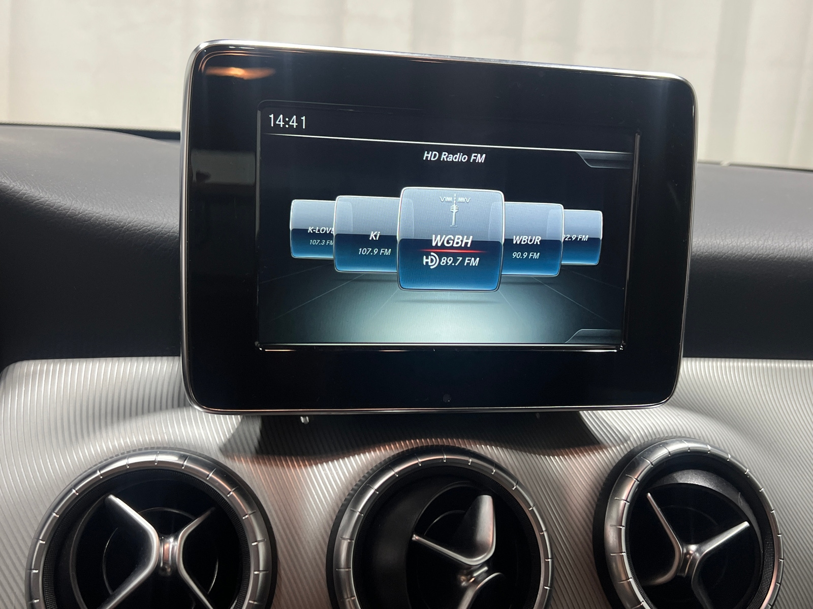 Thumbnail: 2015 Mercedes-Benz CLA - 3