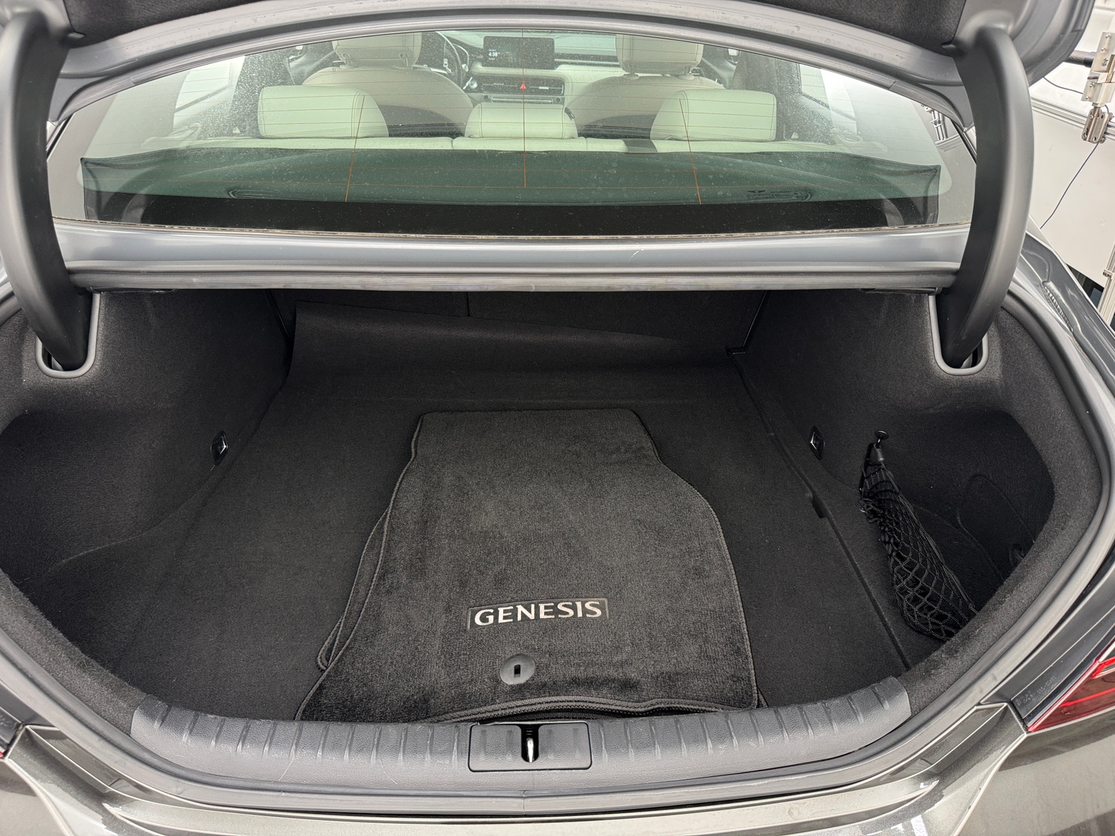 Thumbnail: 2025 Genesis G70 - 6