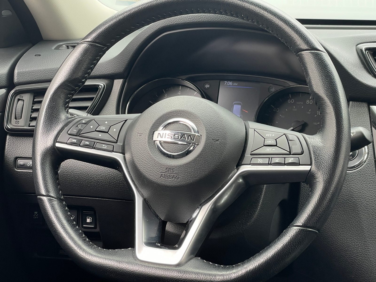 Thumbnail: 2020 Nissan Rogue - 5