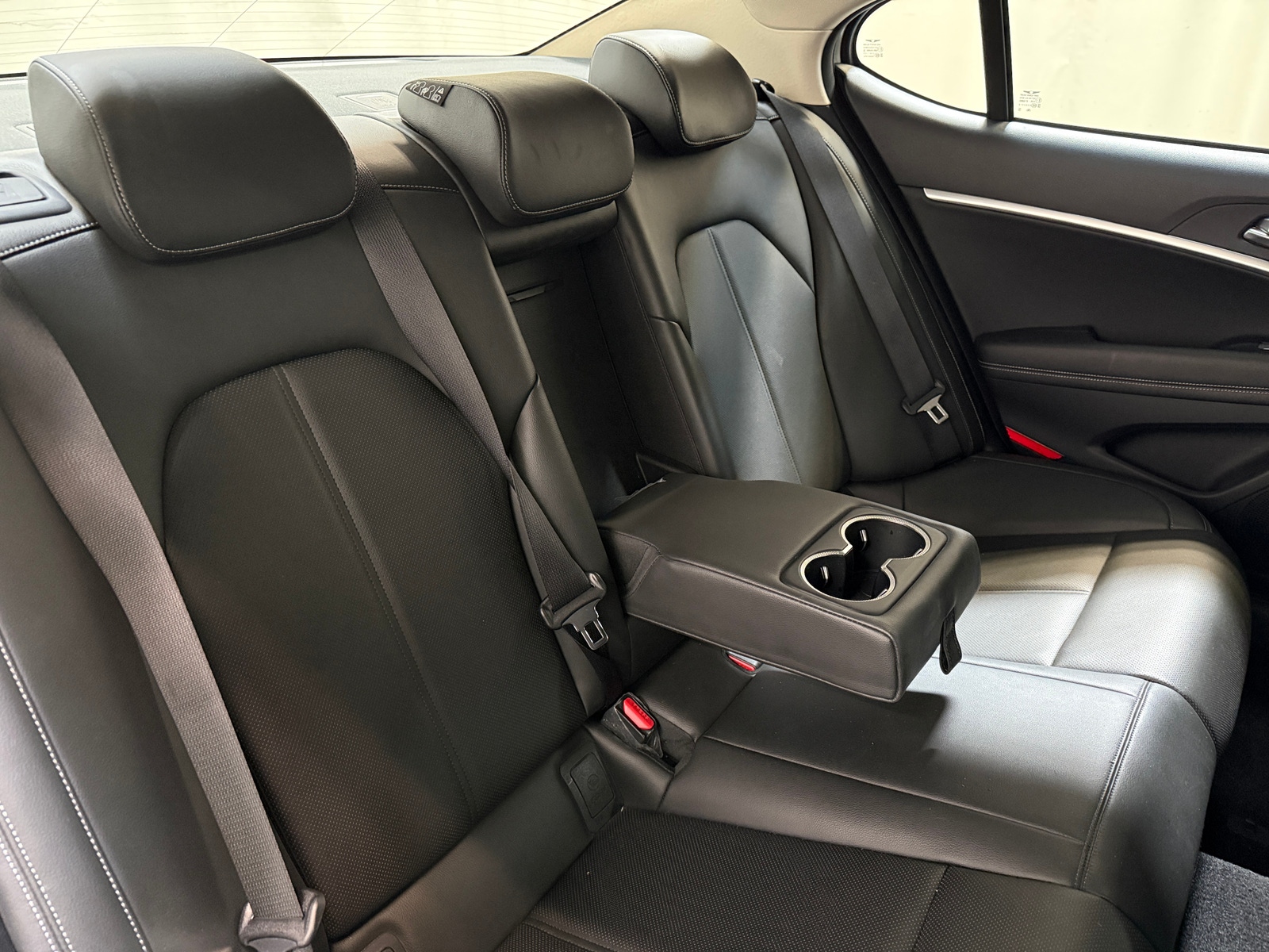 Thumbnail: 2025 Genesis G70 - 5