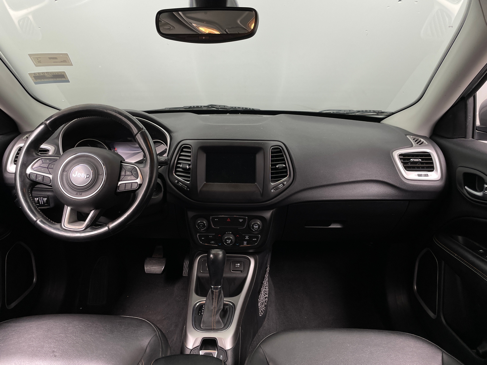 Thumbnail: 2018 Jeep Compass - 3